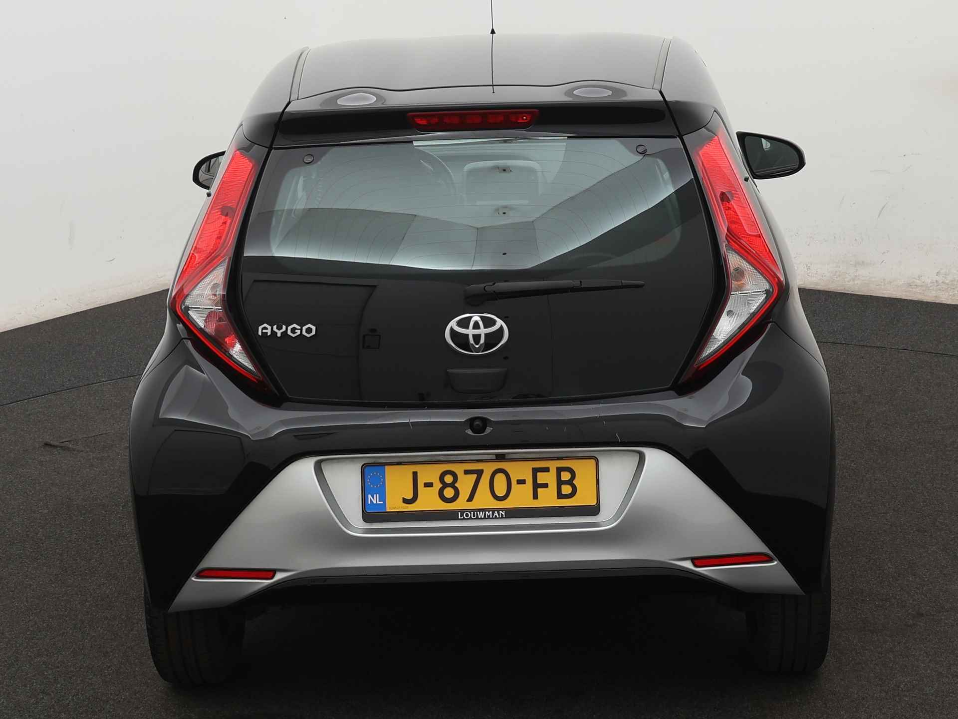 Toyota Aygo 1.0 VVT-i x-play | Automaat | Camera | Apple Carplay / Android Auto - 29/41