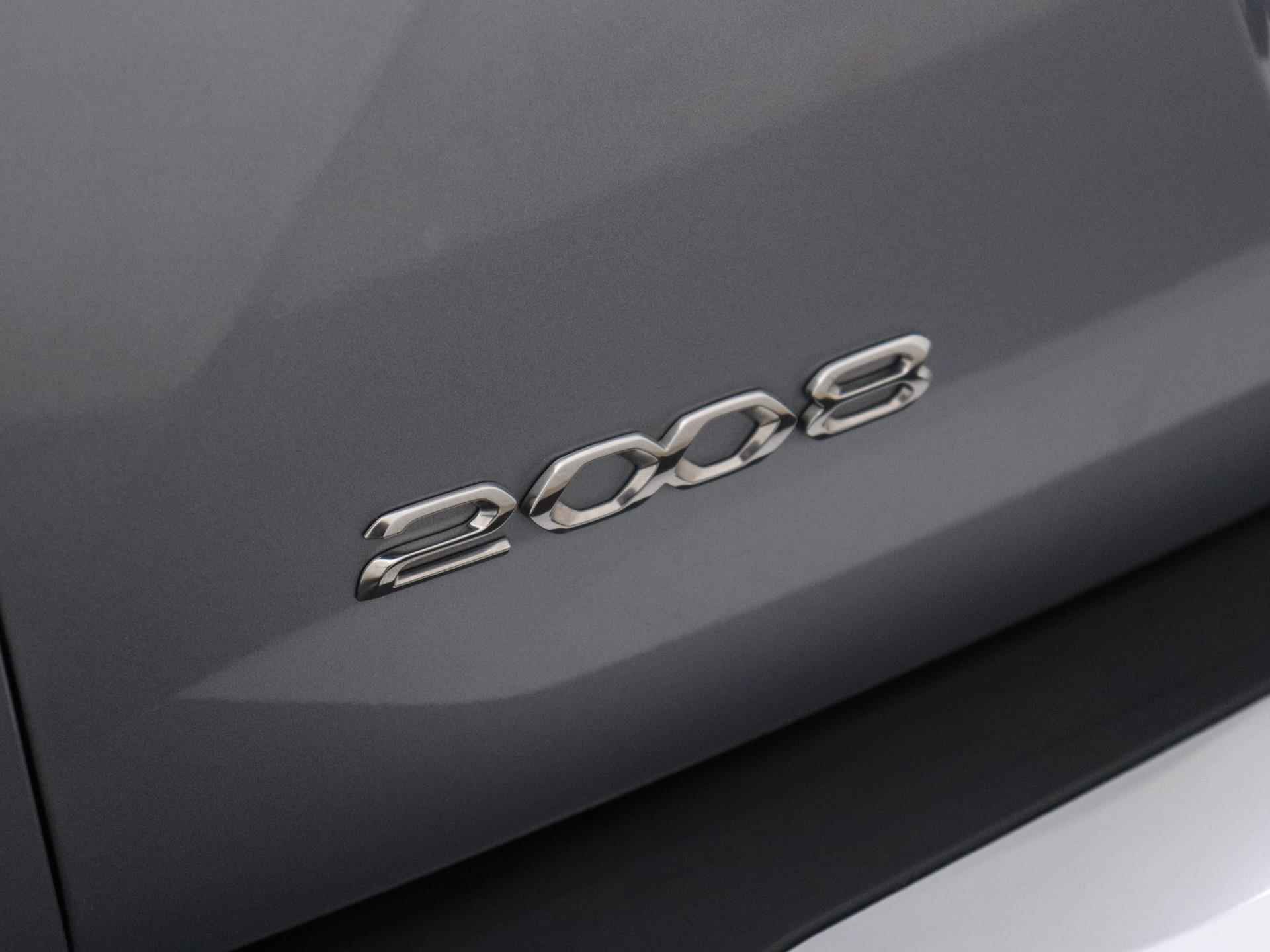 Peugeot 2008 Allure 100pk | Navigatie | Climate Control | Licht Metalen Velgen 17"| Stof/Kunstlederen Bekleding | Apple Carplay/Android Auto - 15/37