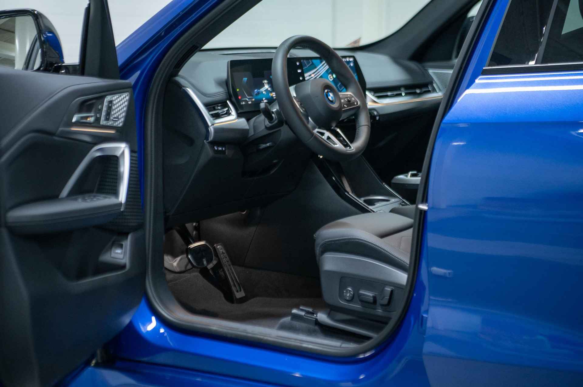 BMW iX1 eDrive20 67 kWh M-Sport | Premium Pack | Comfort Pack | Harman/kardon - 7/16