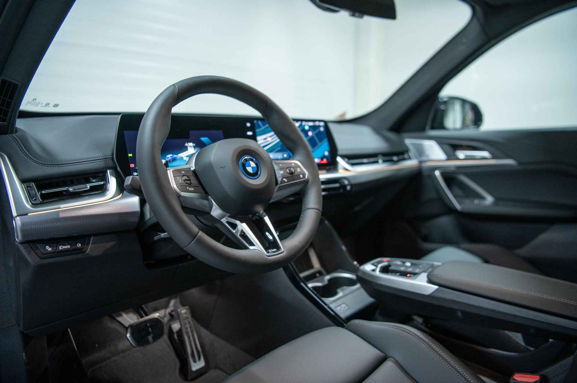 BMW iX1 eDrive20 67 kWh M-Sport | Premium Pack | Comfort Pack | Harman/kardon - 12/16