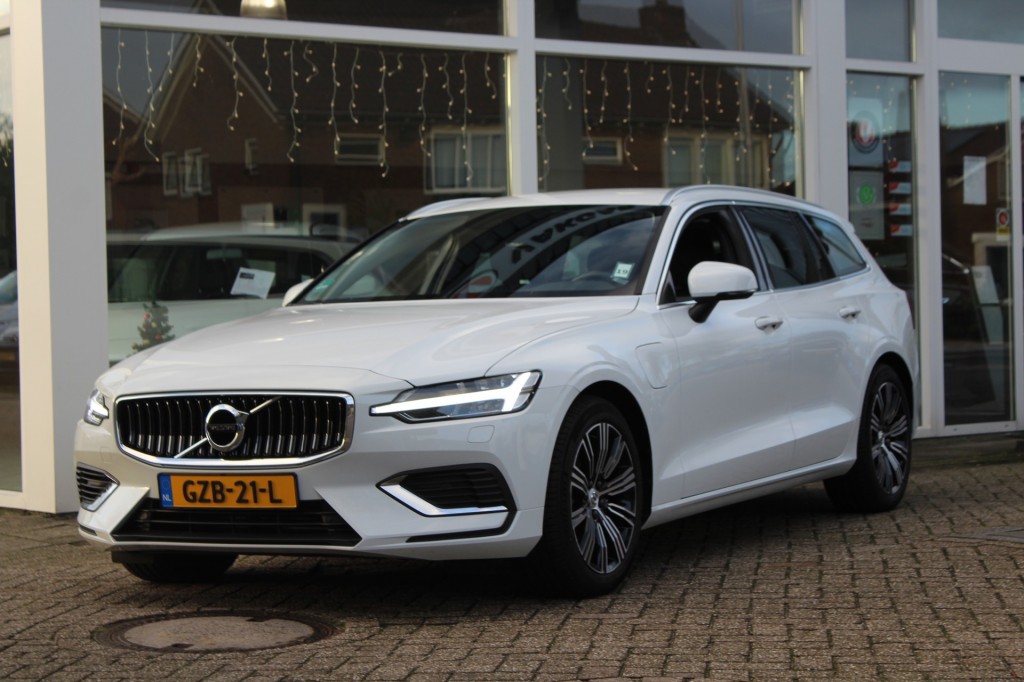 VOLVO V60 2.0 T6 Recharge AWD Business Pro