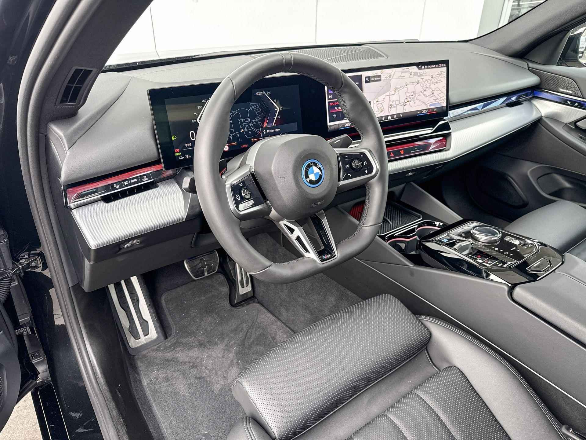 BMW i5 Sedan eDrive40 M Sport Edition 84 kWh Stuurwielrand Verwarming /Stoelverwarming / Electrische Zwenkhaak / 19 Inch / Driving Assistant Plus / Harman Kardon / Adaptieve Led Koplampen / - 5/26