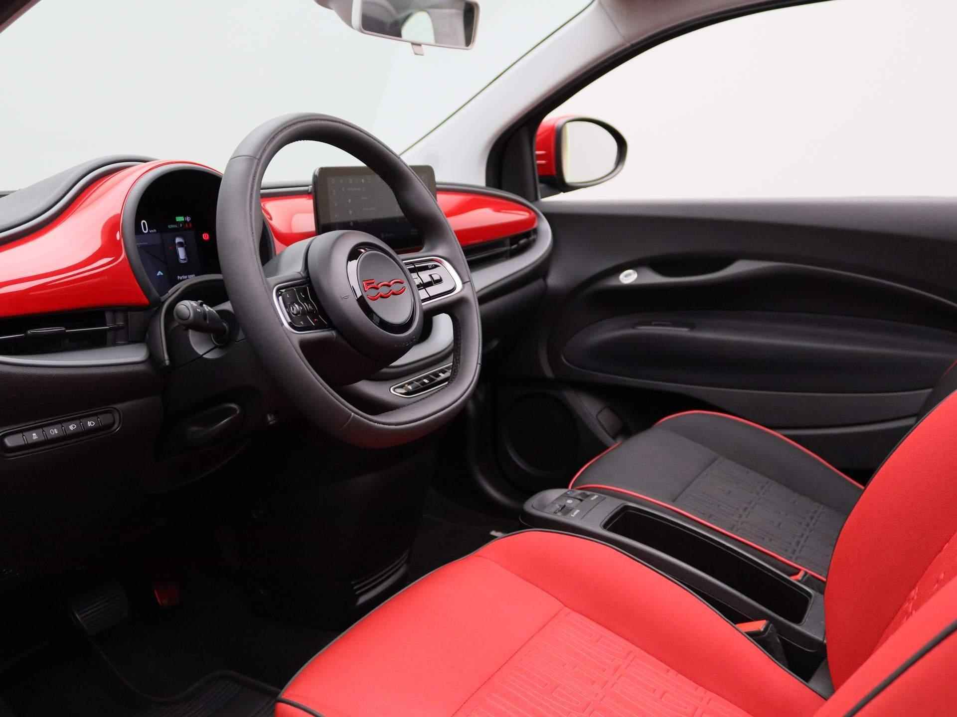 Fiat 500e C RED 42 kWh | Navigatie | Climate Control | - 28/40