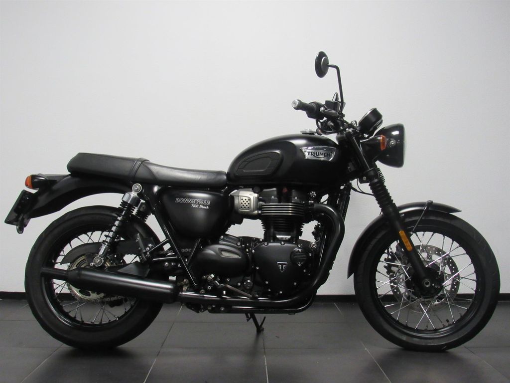 Triumph BONNEVILLE T 100