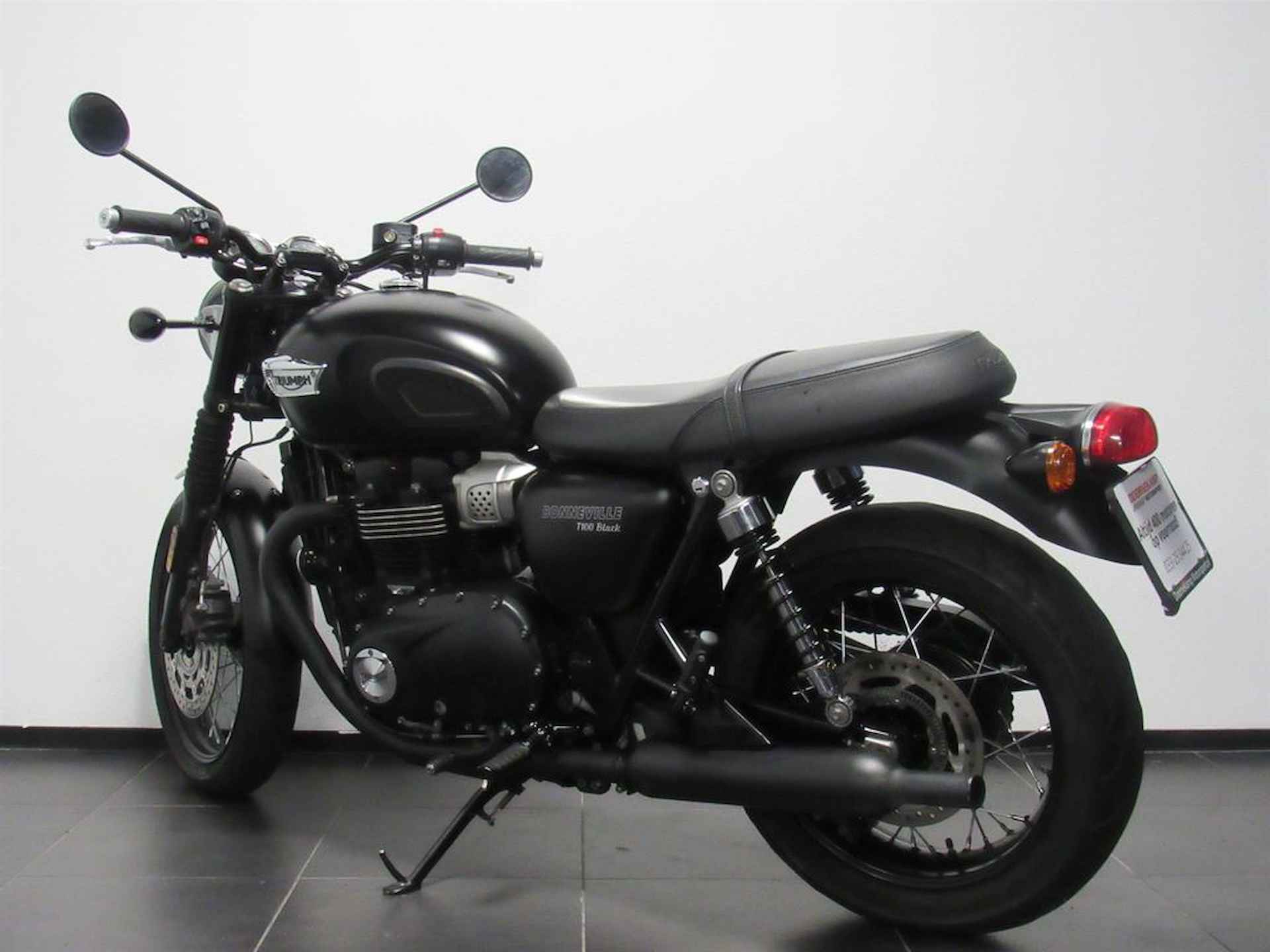 Triumph BONNEVILLE T 100 - 5/14