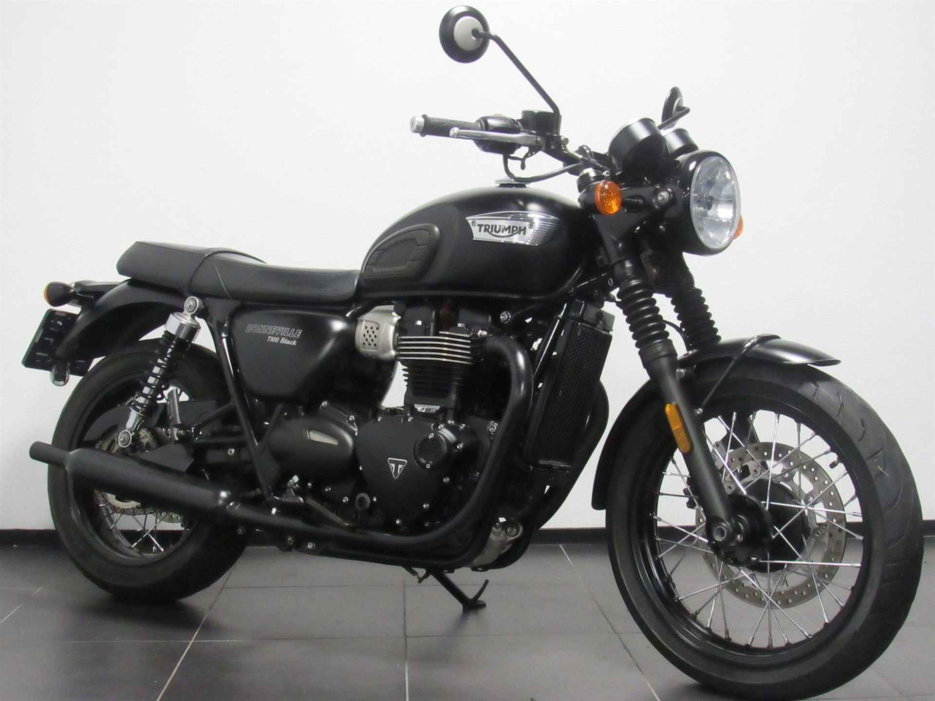 Triumph BONNEVILLE T 100 - 2019 - 2/14