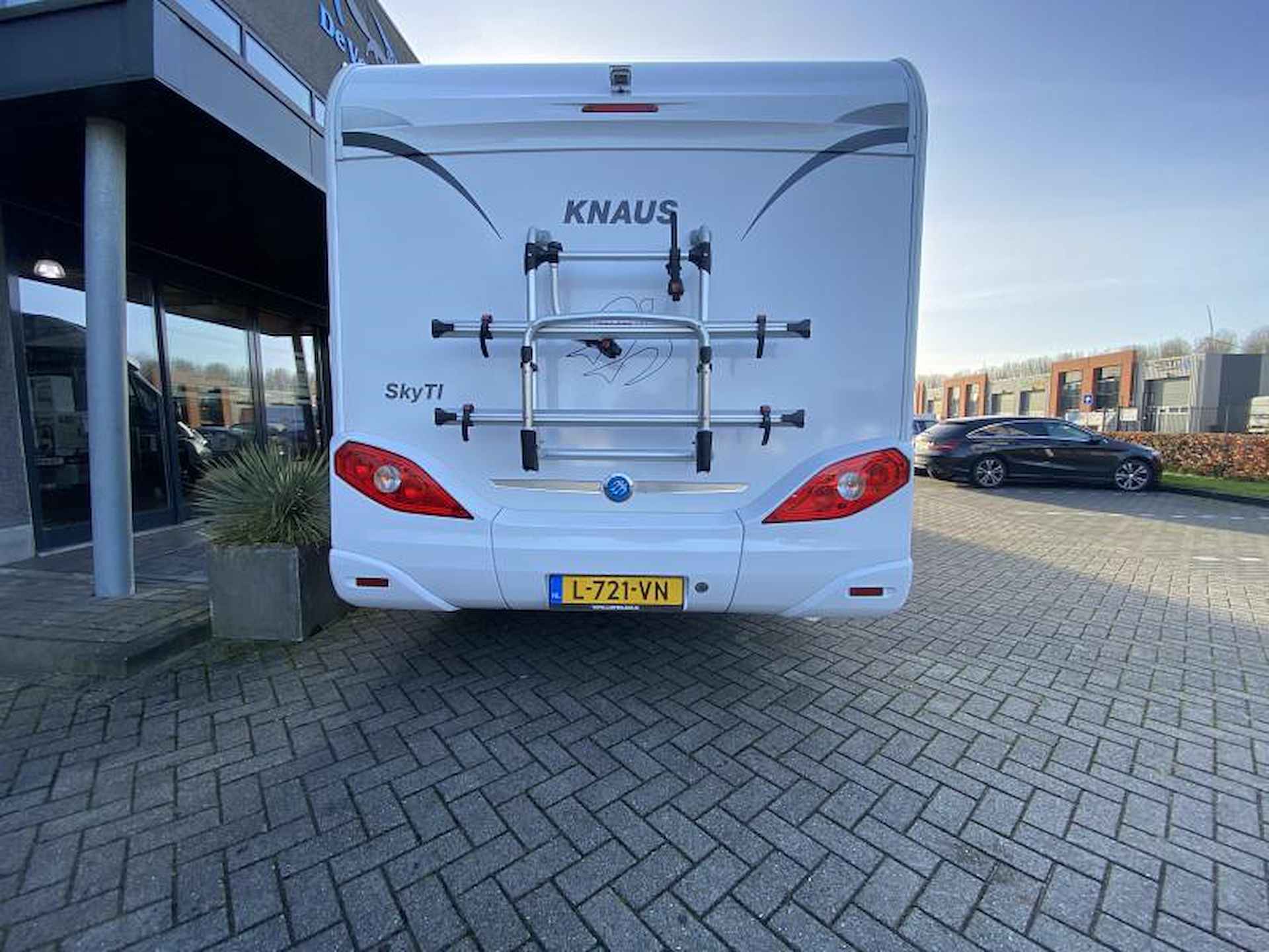 Knaus Sky TI 650 MF - 8/18