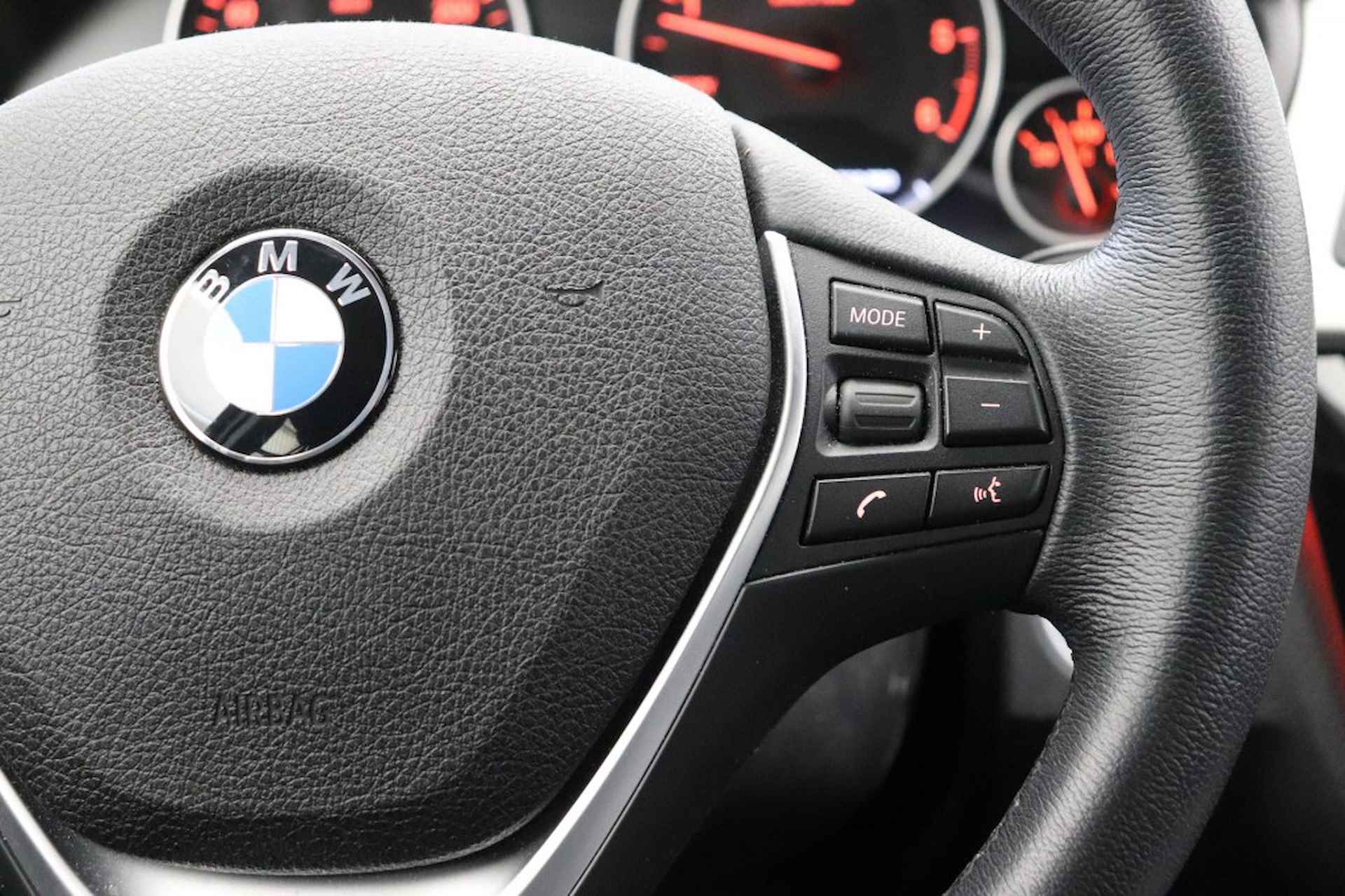 BMW 3-serie 320D Touring Executive Automaat - Navi, Clima, LED - 16/30