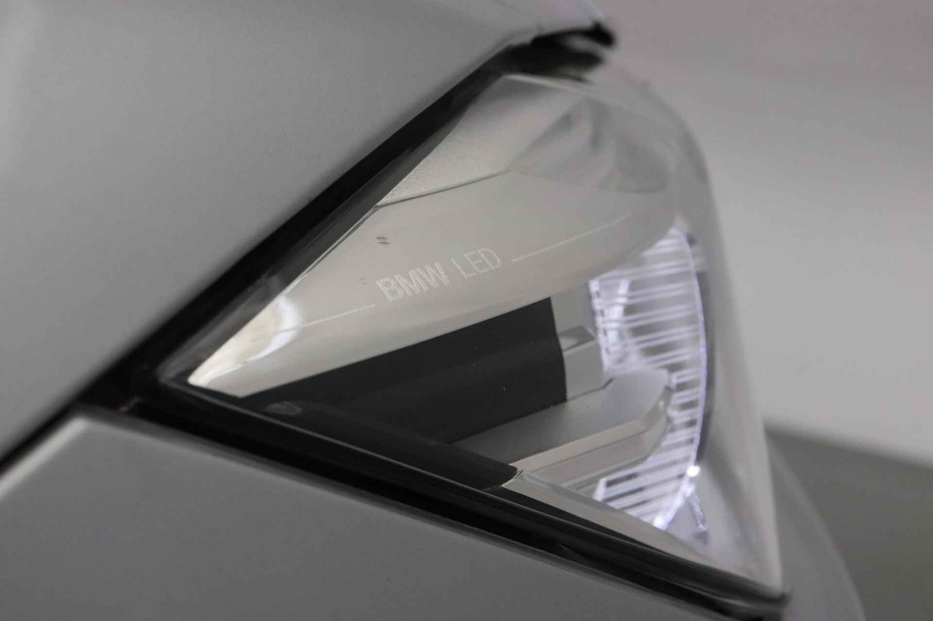 BMW 3-serie 320D Touring Executive Automaat - Navi, Clima, LED - 28/30