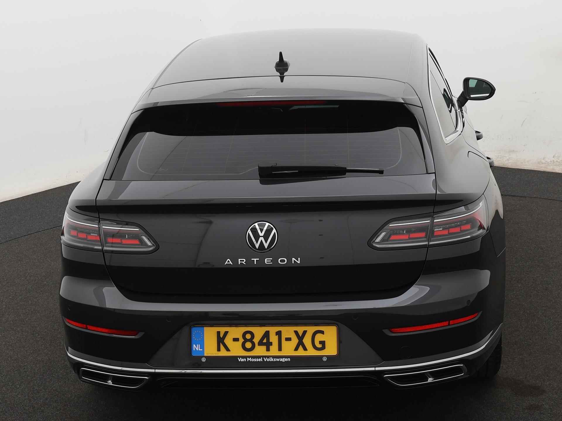 Volkswagen Arteon Shooting Brake 2.0 TSI R-Line Business+ 190PK automaat | Navigatie | Stoelverwarming | 19 inch velgen | IQ Light | Adaptive Cruise Control | Alcantara bekleding - 9/22