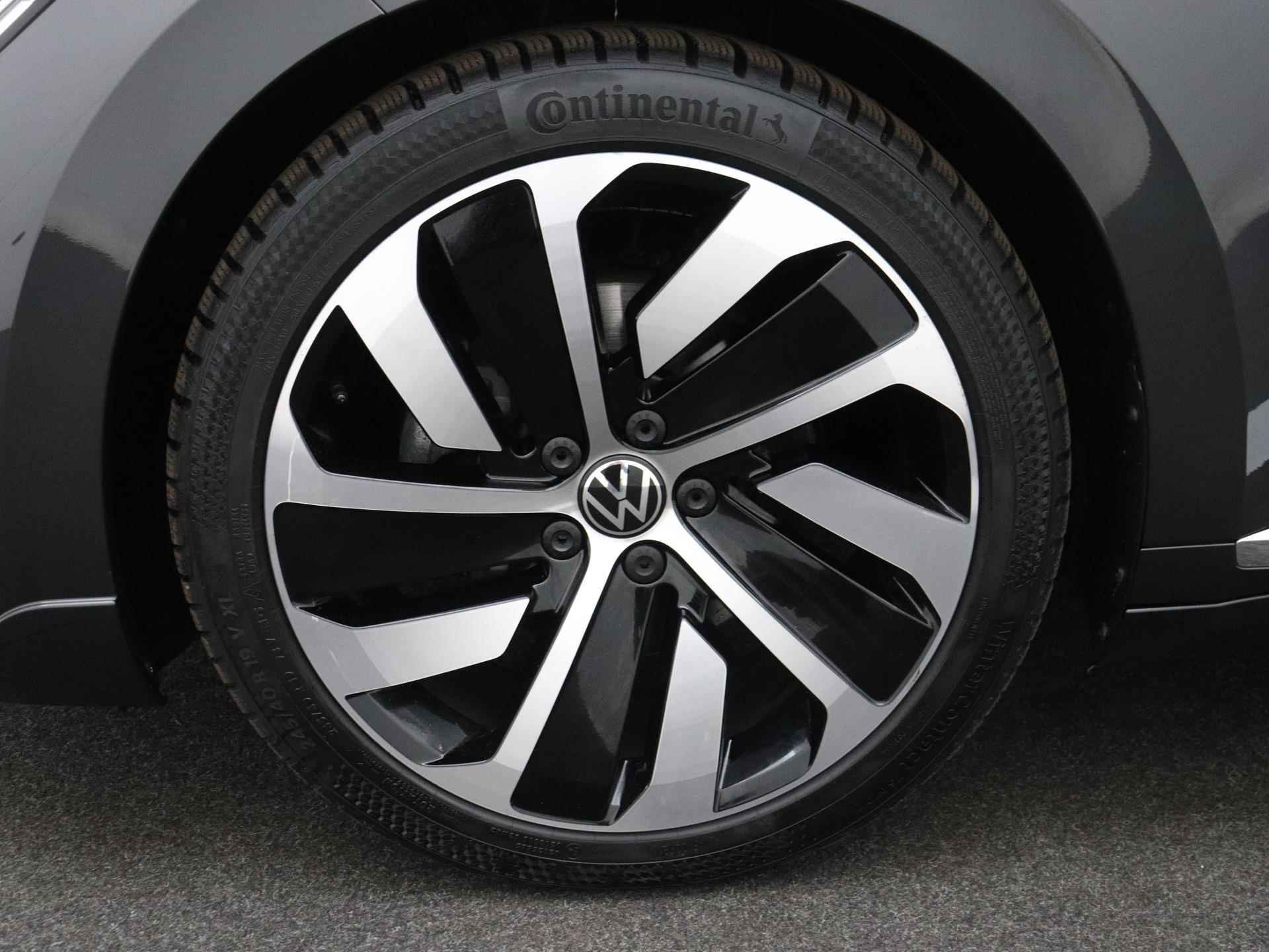Volkswagen Arteon Shooting Brake 2.0 TSI R-Line Business+ 190PK automaat | Navigatie | Stoelverwarming | 19 inch velgen | IQ Light | Adaptive Cruise Control | Alcantara bekleding - 11/22