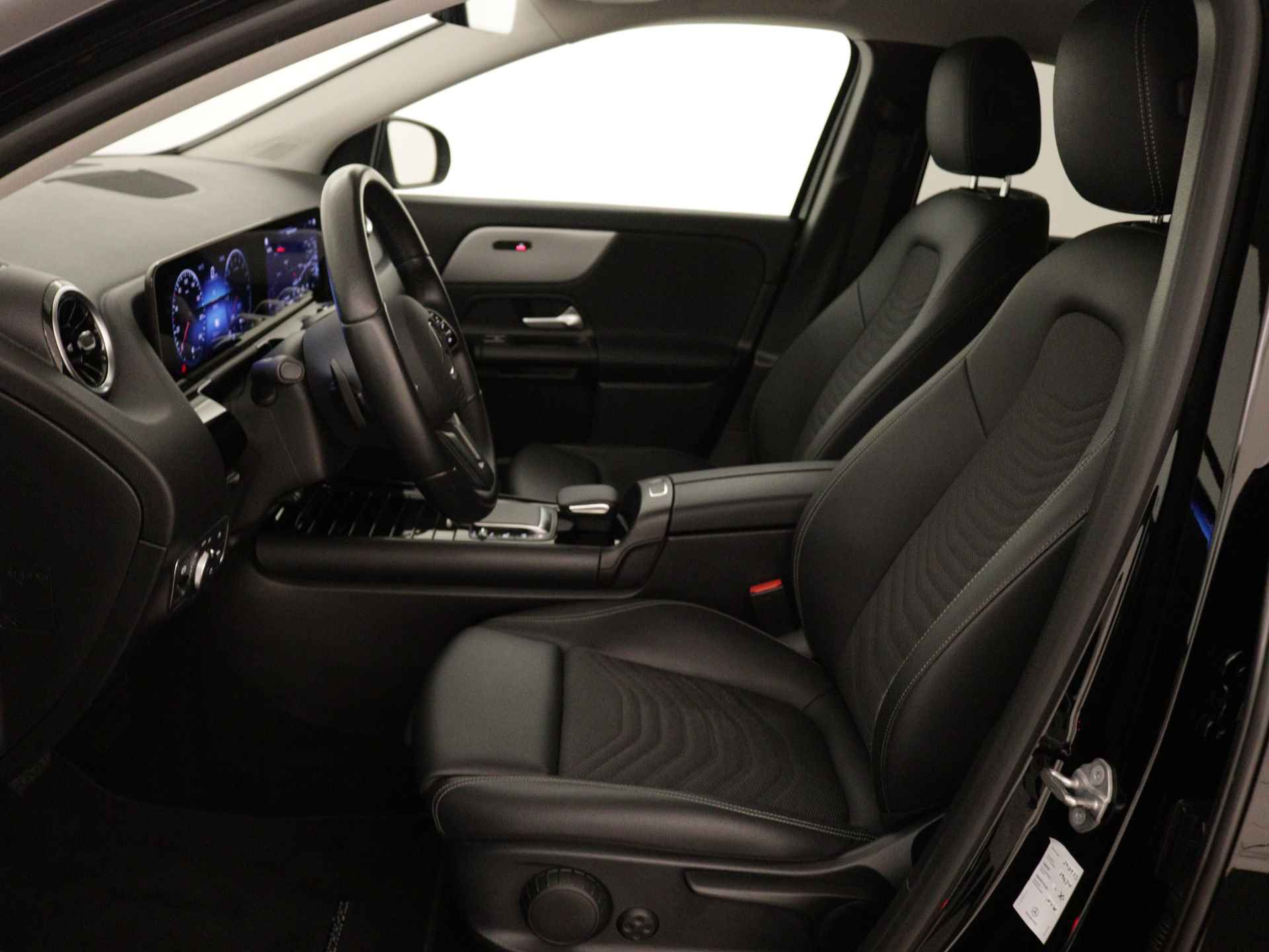 Mercedes-Benz GLA 250 e Progressive | Trekhaak | Augmented reality | Stoelverwarming | Parkeerpakket met Camera | Car Play | DAB | LED | Inclusief 24 maanden Mercedes-Benz Certified garantie voor Europa. - 20/45