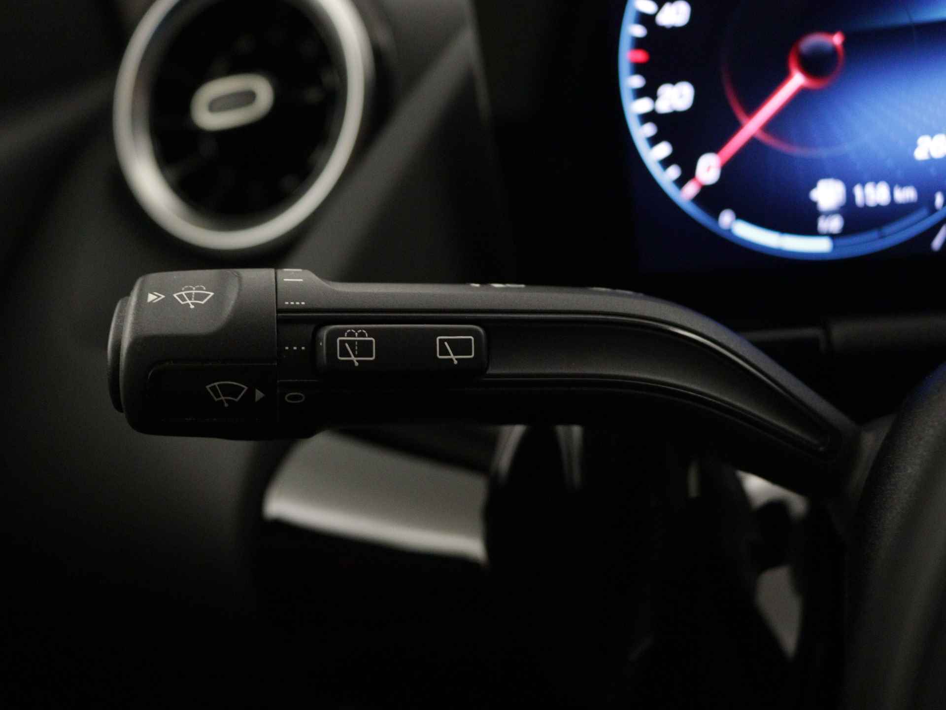 Mercedes-Benz GLA 250 e Progressive | Trekhaak | Augmented reality | Stoelverwarming | Parkeerpakket met Camera | Car Play | DAB | LED | Inclusief 24 maanden Mercedes-Benz Certified garantie voor Europa. - 24/45