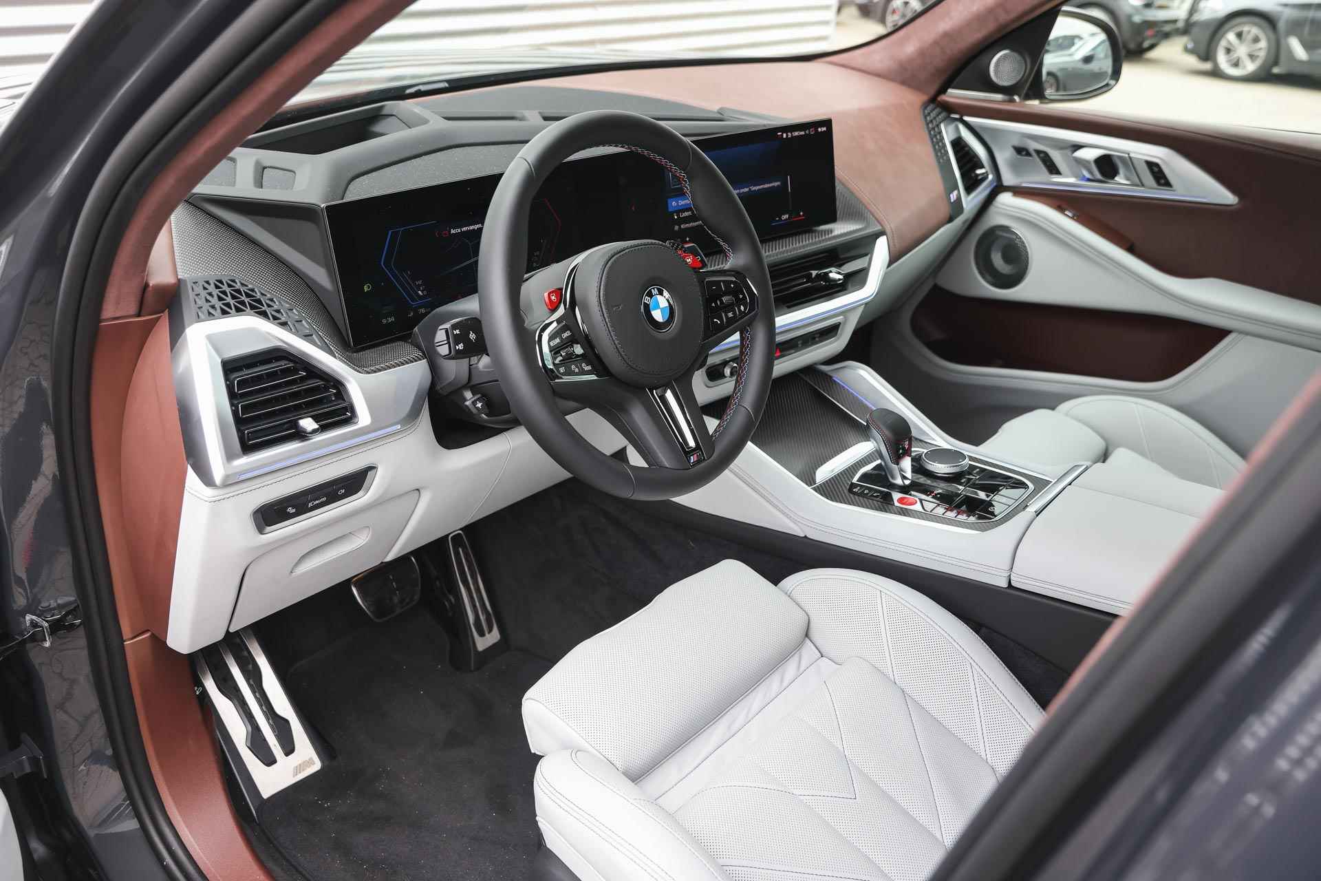 BMW XM PHEV High Executive 30 kWh / Adaptief M Onderstel Professional / Trekhaak / Bowers & Wilkins / Massagefunctie / M Multifunctionele stoelen / Parking Assistant Plus / Soft-Close - 9/49
