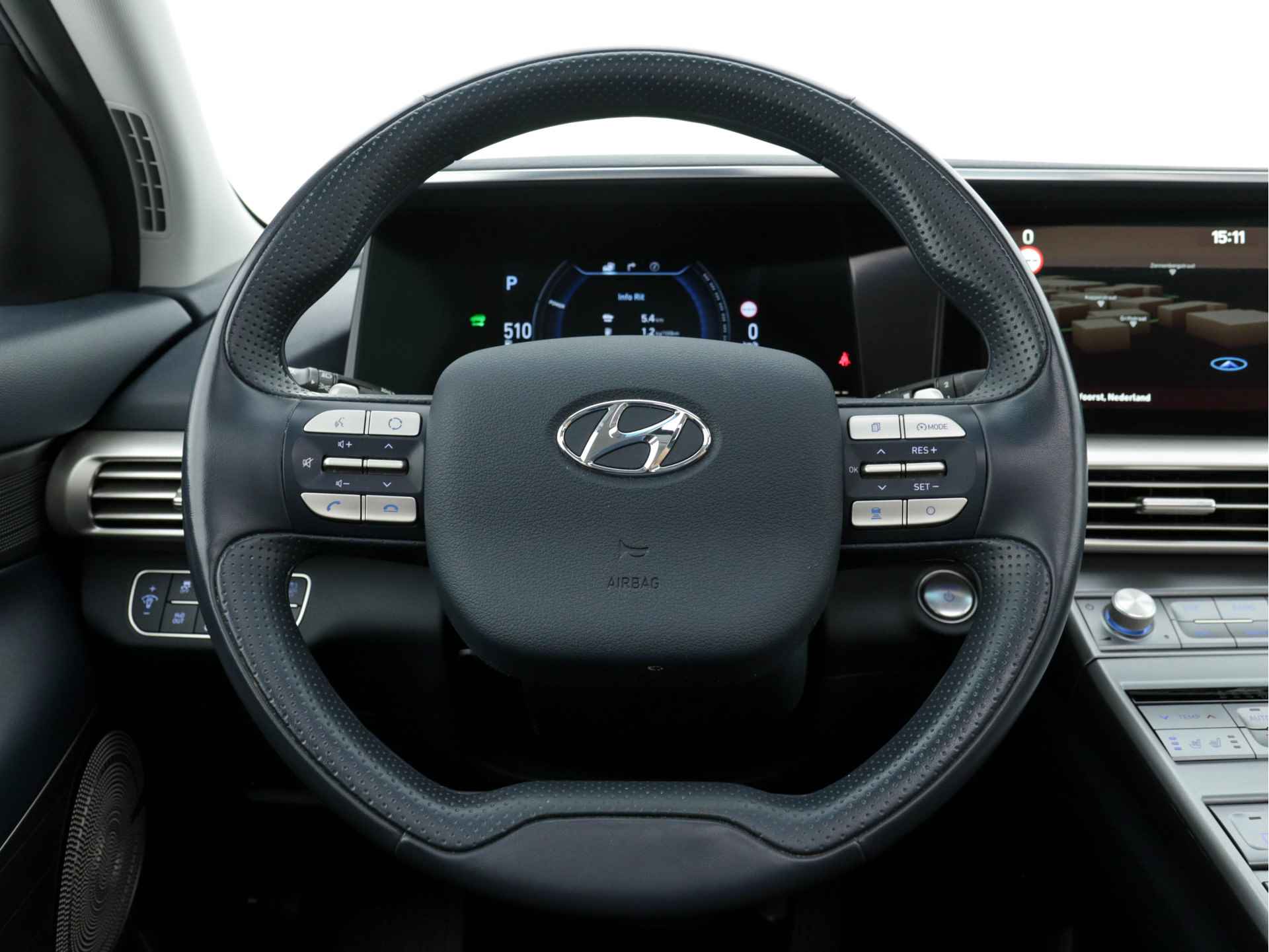 Hyundai NEXO FCEV Plus Pack (INCL-BTW) (WATERSTOF) *PANO | NAPPA-FULL-LEATHER | NAVI-FULLMAP | ADAPT.CRUISE |  FULL-LED | KEYLESS | DAB |  KRELL-AUDIO | DIGI-WIDESCREEN-COCKPIT | SURROUND-VIEW | SHIFT-PADDLES | COMFORT- - 18/39