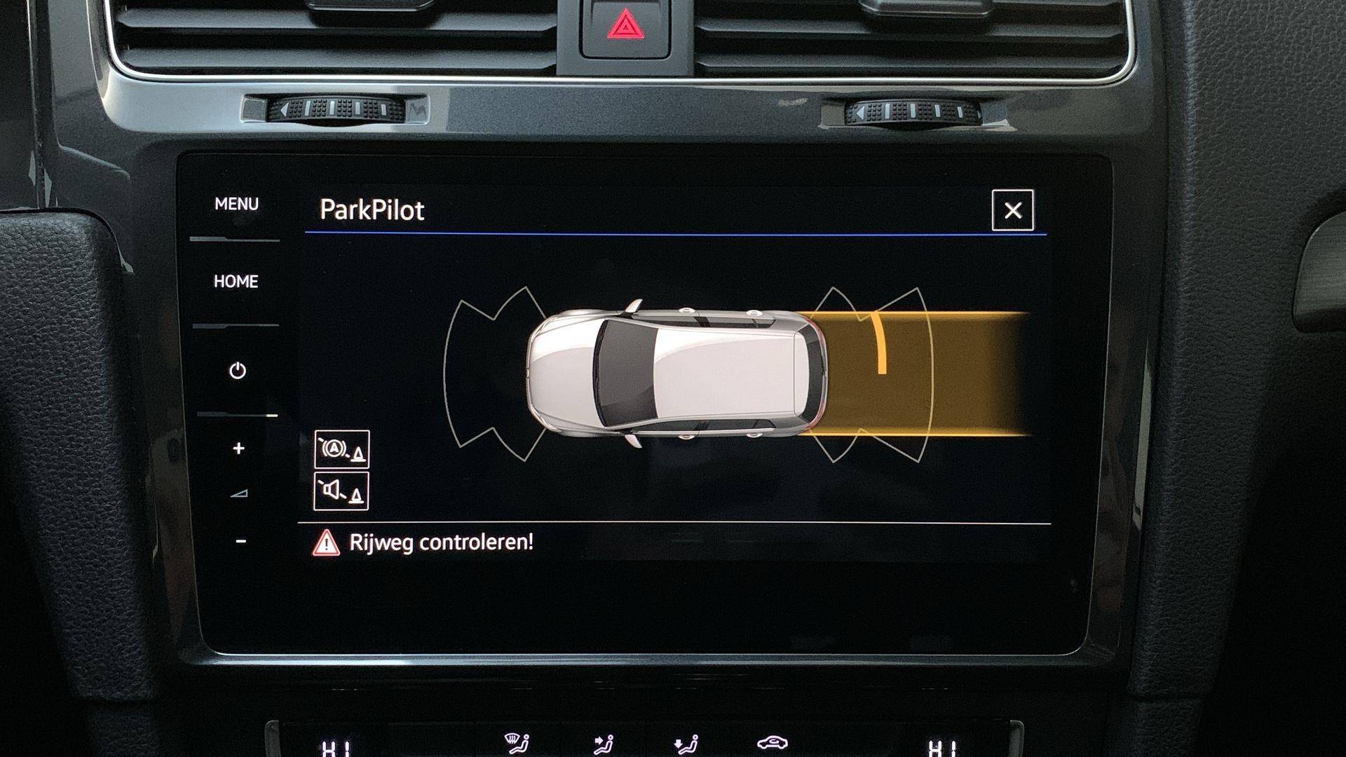 Volkswagen E-Golf Navigatie Parkeersensoren App-Connect - 26/27