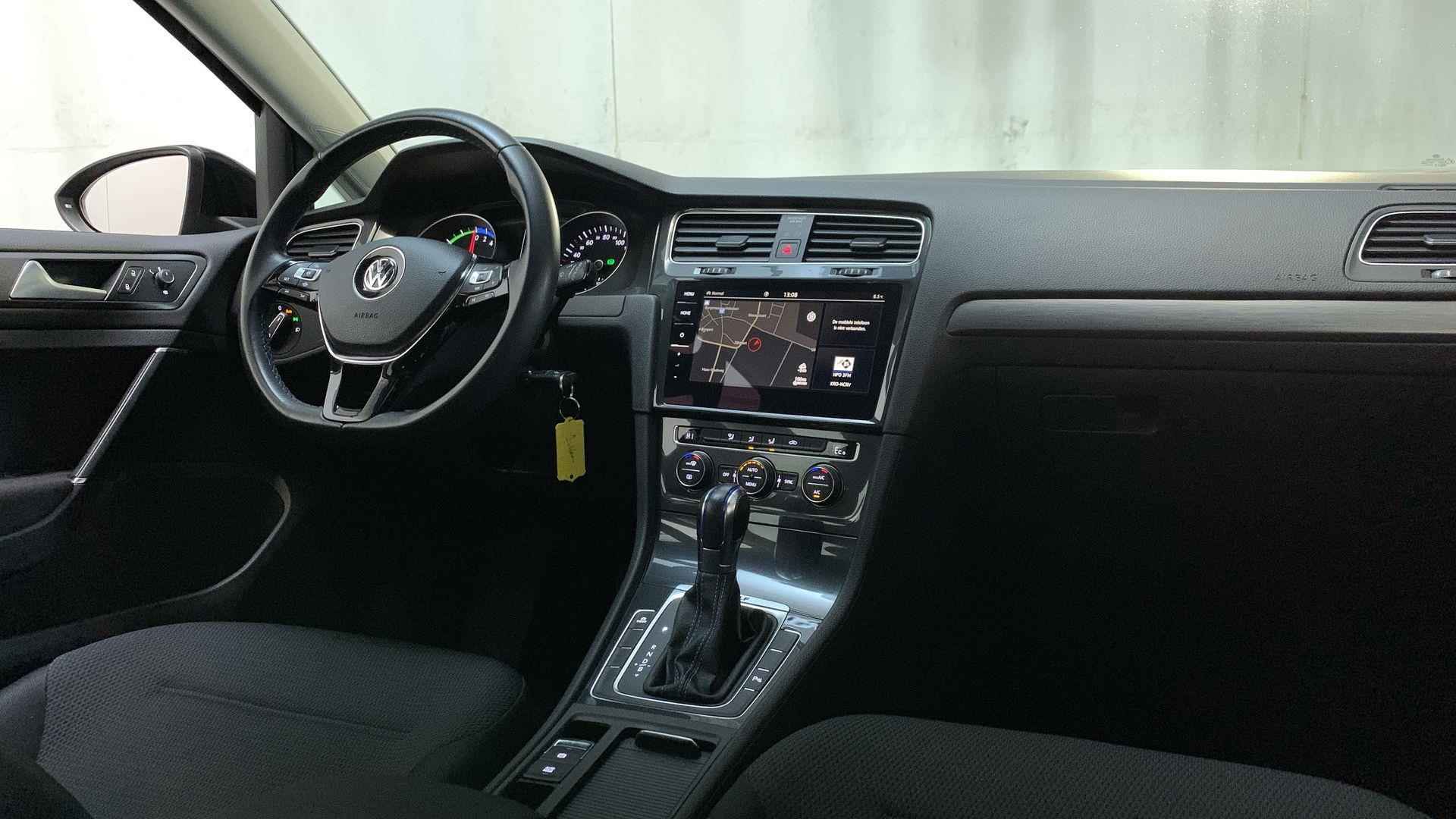 Volkswagen E-Golf Navigatie Parkeersensoren App-Connect - 2/27