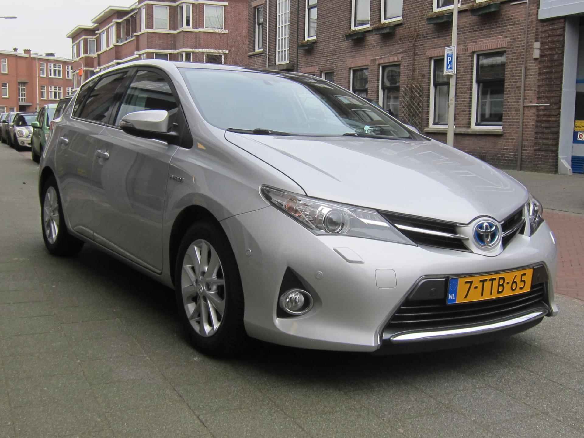 Toyota Auris 1.8 Hybrid Lease+ All In Prijs Bovaggarantie Trekhaak Navi - 7/34