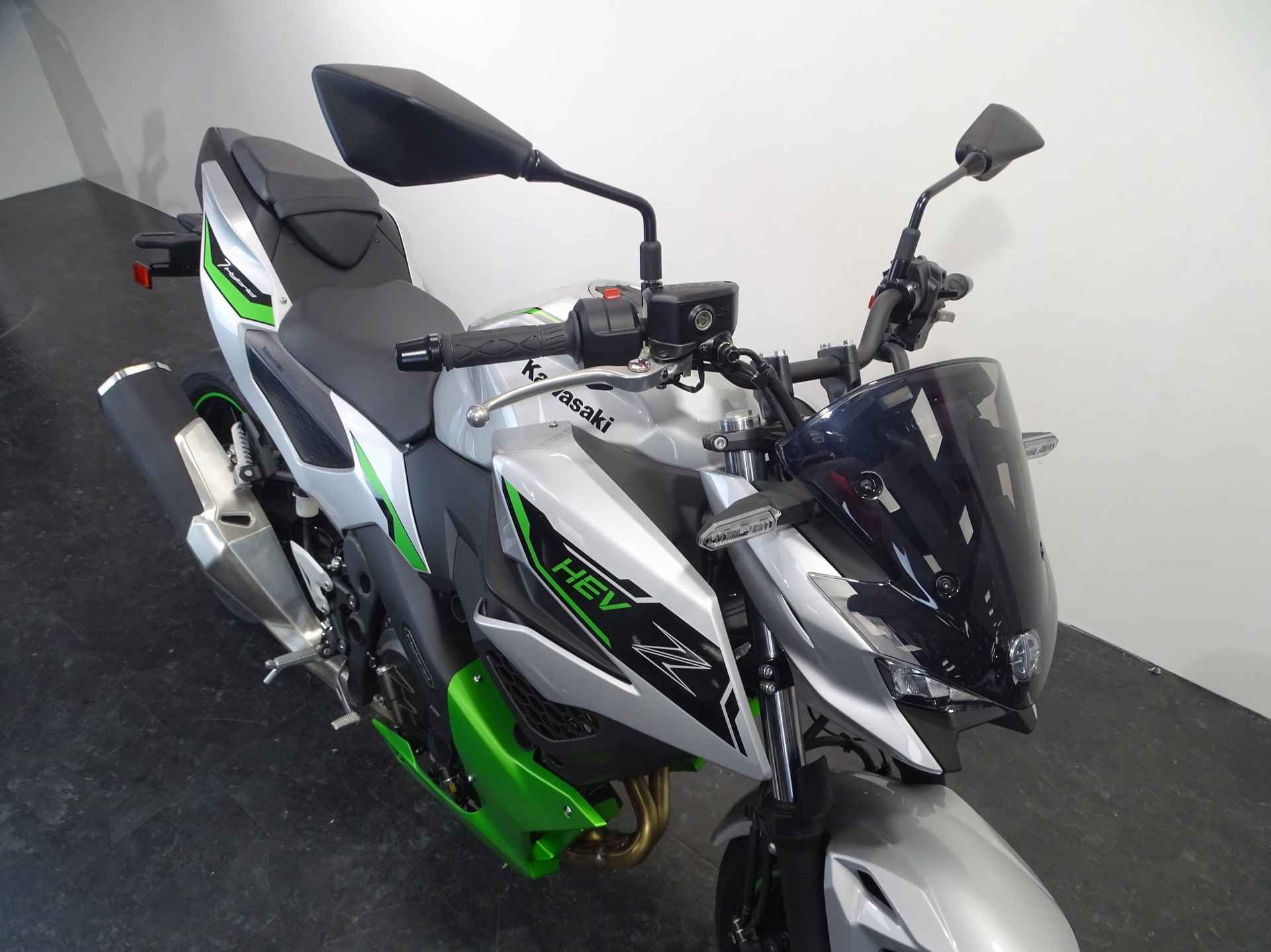 Kawasaki Z 7 HYBRID - 2/7