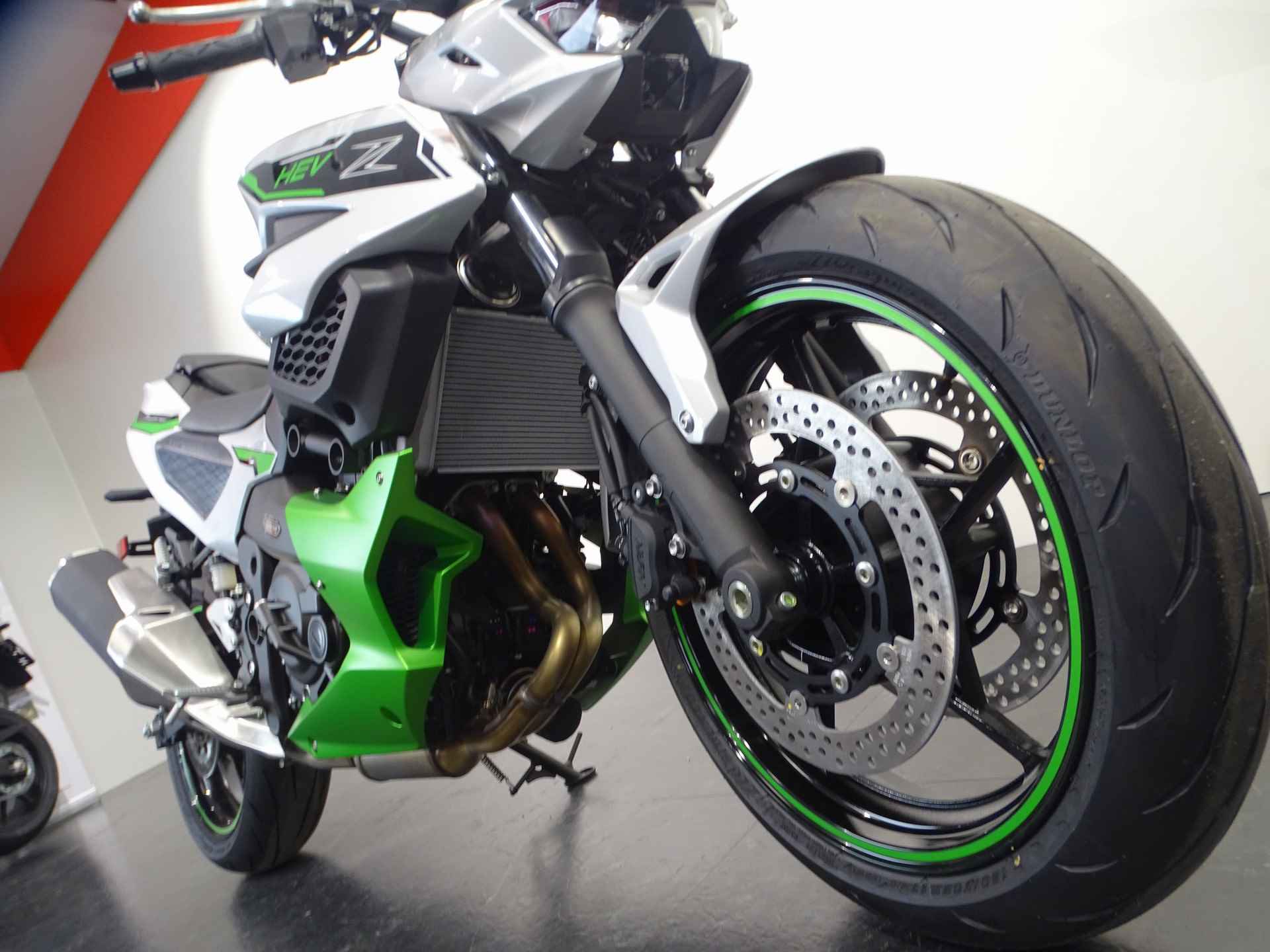 Kawasaki Z 7 HYBRID - 4/7