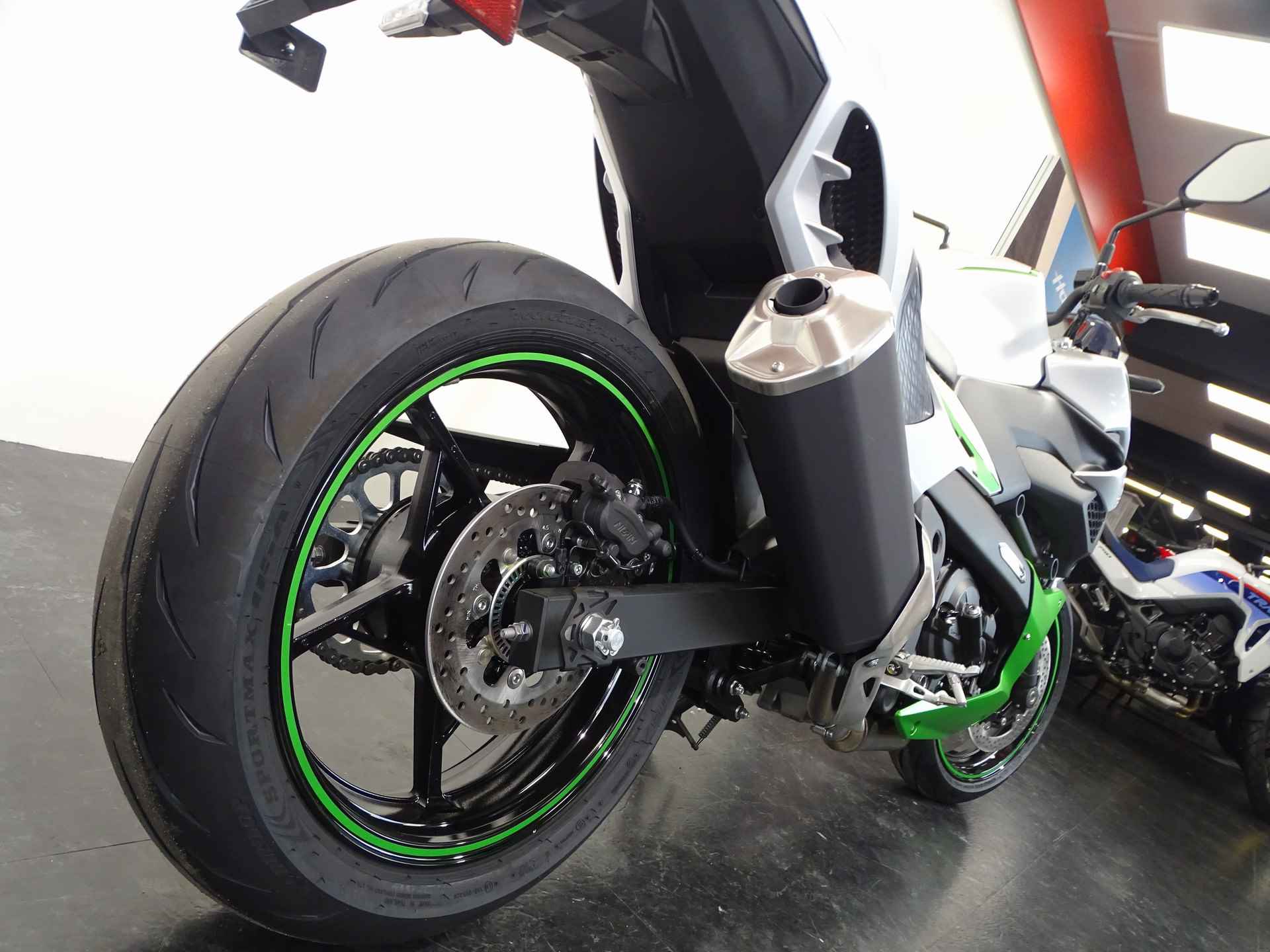 Kawasaki Z 7 HYBRID - 5/7