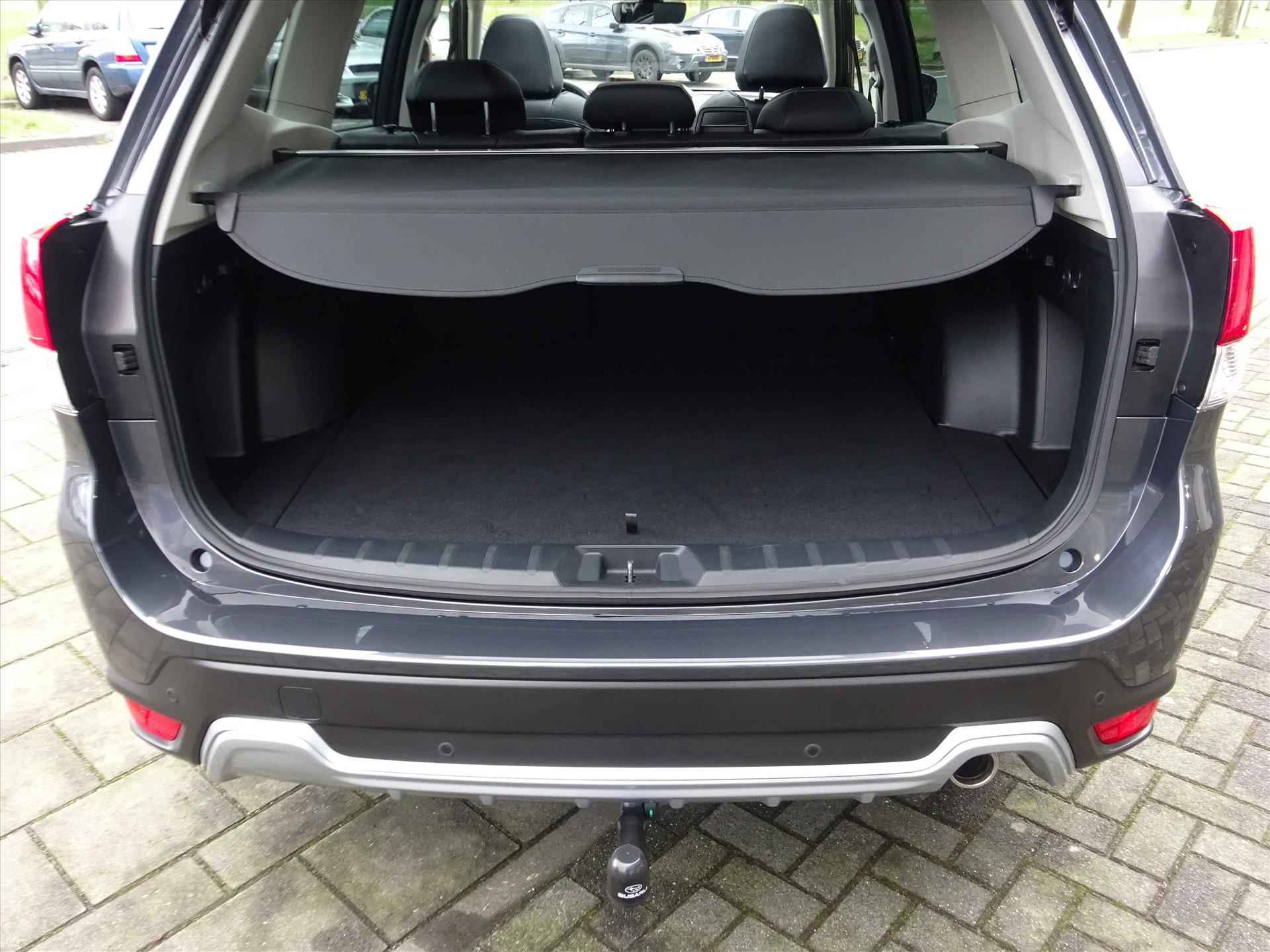 Subaru Forester 2.0i e-BOXER 150pk CVT Premium | Nederlandse auto  | Afn. Trekhaak | 5 jaar Garantie | BTW auto - 11/53