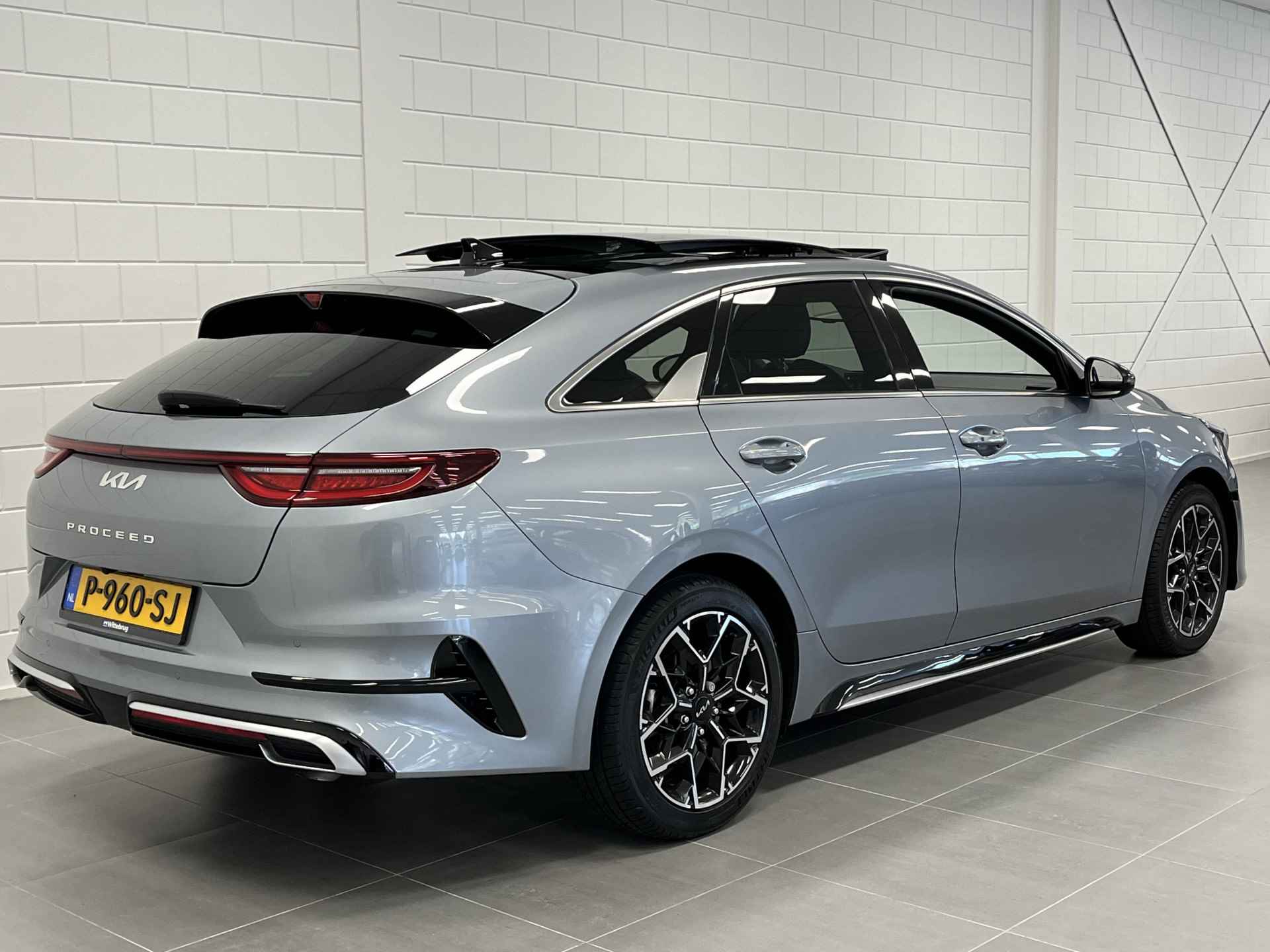 Kia ProCeed 1.5 T-GDi GT-Line | PANORAMADAK | NAVIGATIE | FULL LED | SPORTIEF UITGEVOERD! - 5/46