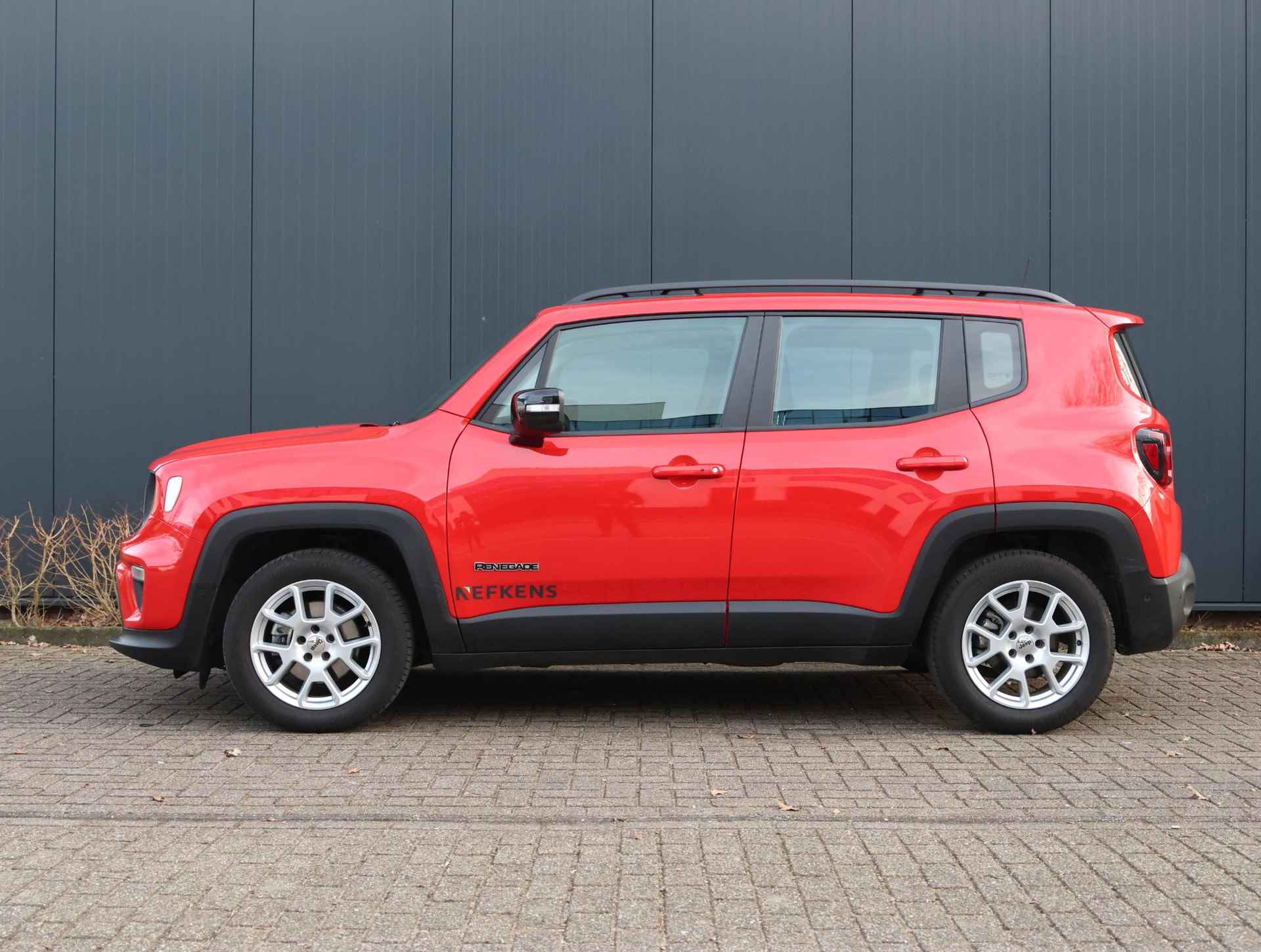 Jeep Renegade 1.5T 130pk e-Hybrid Altitude Automaat | Stoelverwarming | Camera | Keyless Entry - 3/39