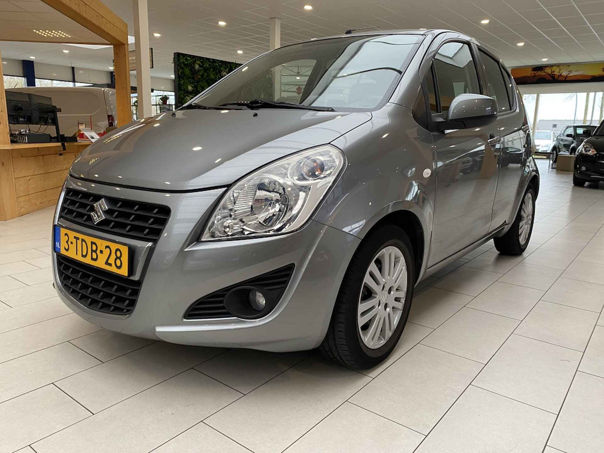 Suzuki Splash 1.2 Exclusive [ Airco | Lichtmetaal | Stoelverwarming ] - 3/26