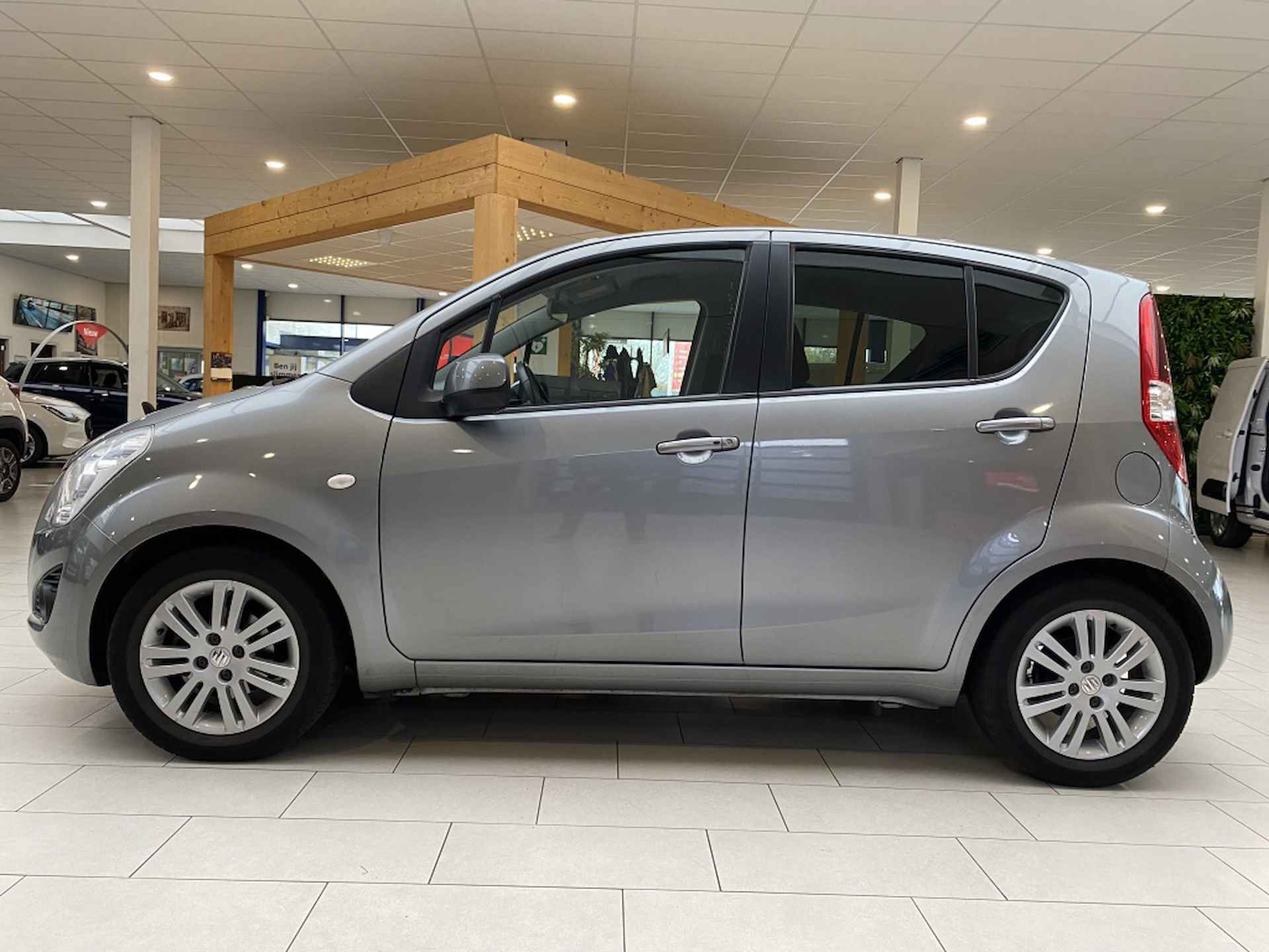 Suzuki Splash 1.2 Exclusive [ Airco | Lichtmetaal | Stoelverwarming ] - 4/26