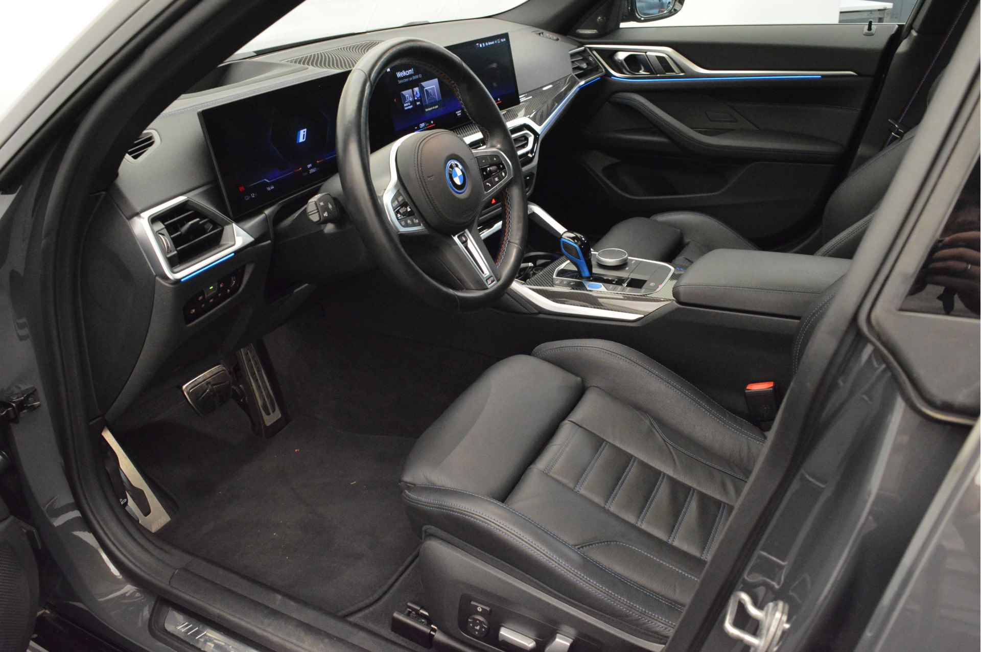 BMW i4 M50 High Executive 84 kWh / BMW M 50 Jahre uitvoering / Schuif-kanteldak / M Sportstoelen / Adaptief M Onderstel / Harman Kardon / Laserlight / Parking Assistant Plus - 6/23