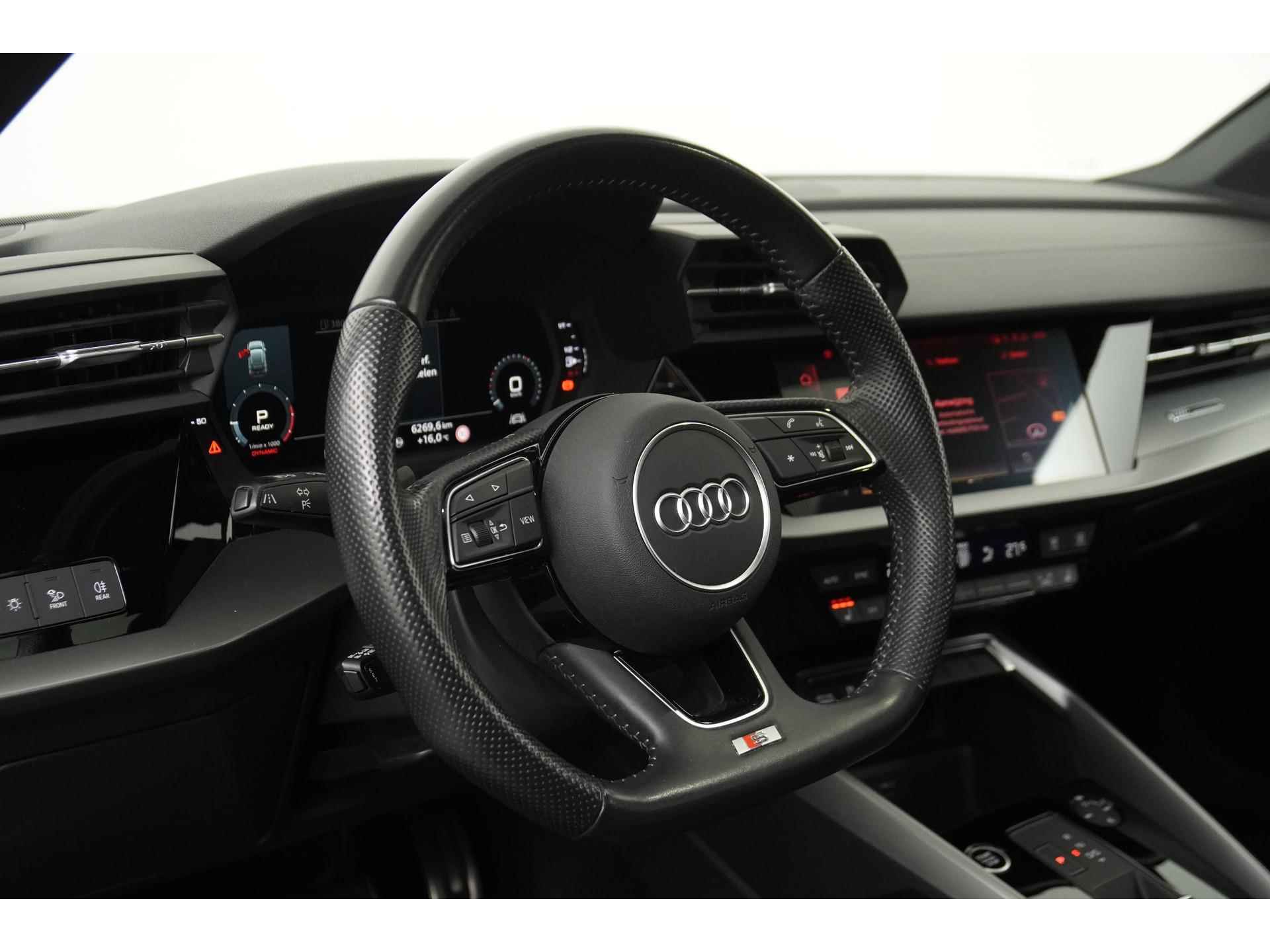 Audi A3 Sportback Sportback 35 TFSI S edition | Schuifdak | Digital Cockpit | Navigatie | Zondag Open! - 36/49