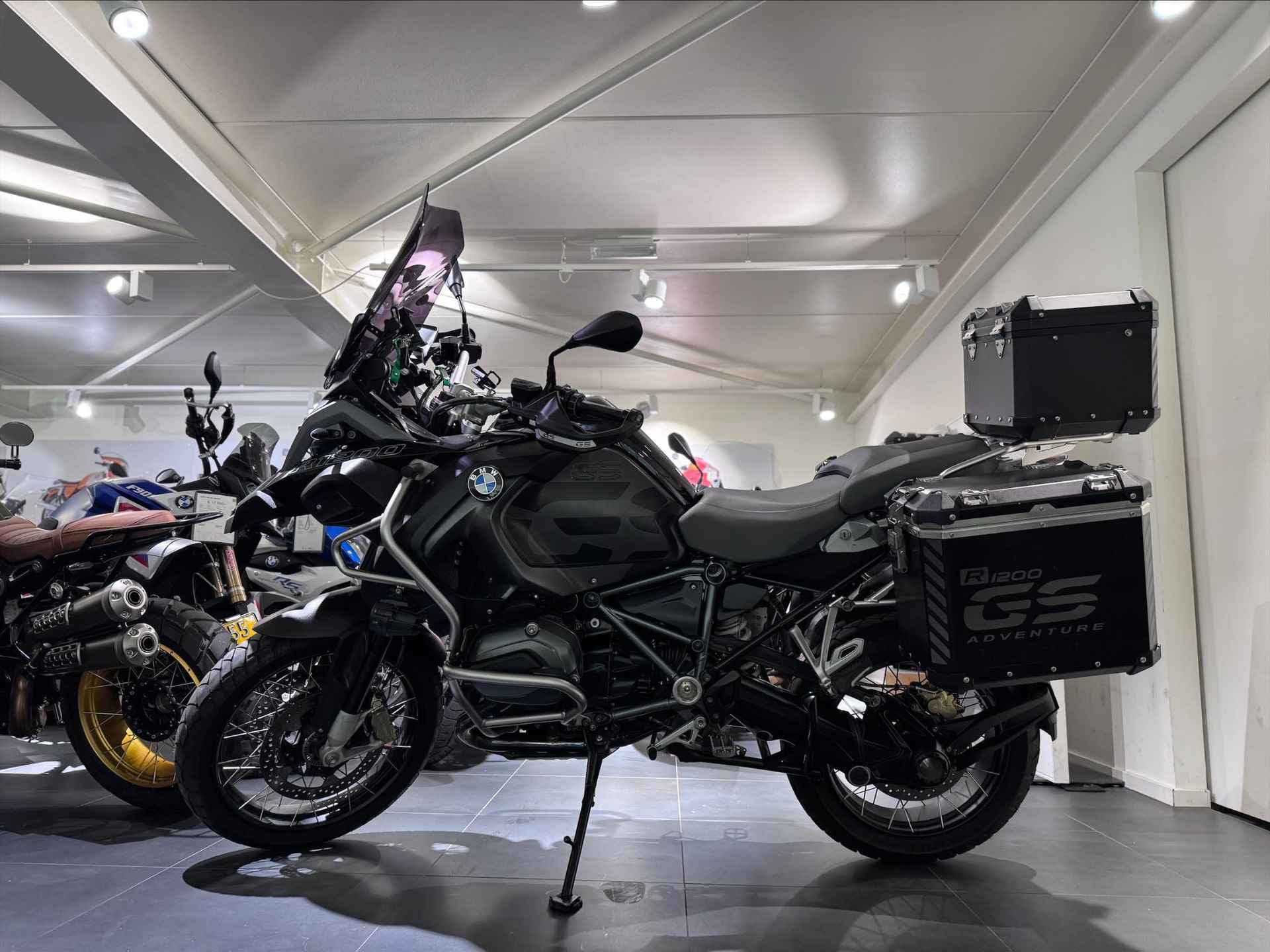 BMW R 1200 GS Adventure Triple Black - 2/9