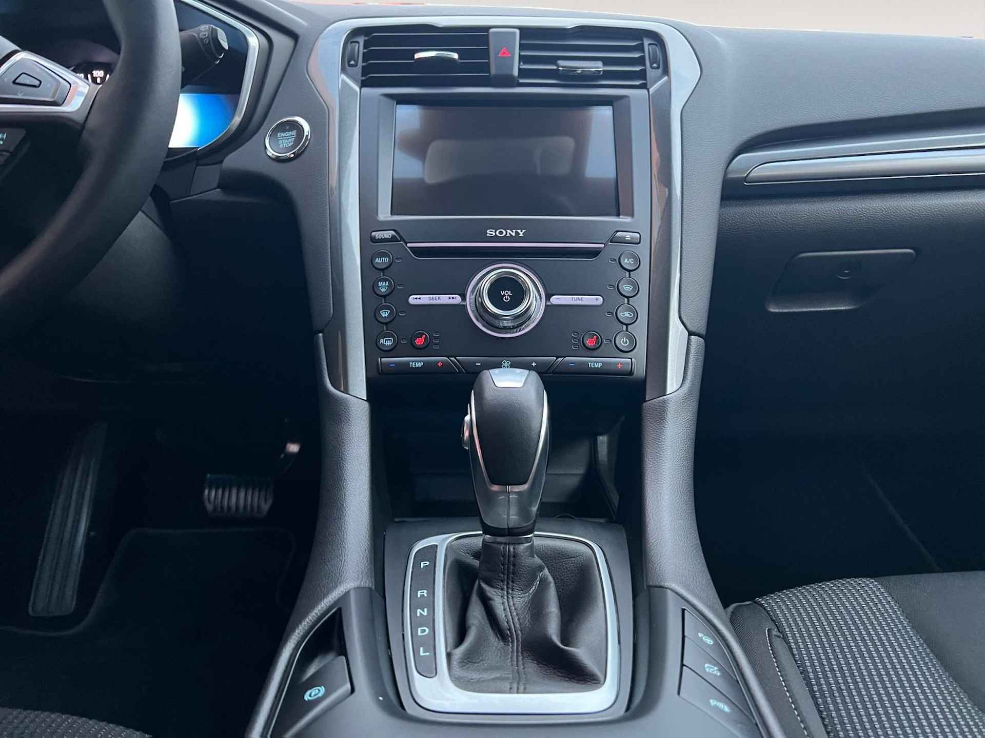 Ford Mondeo Wagon 2.0 IVCT HEV Titanium |Navigatie| Dode hoek detectie| Applecarplay |Elektrische achterklep| - 10/38