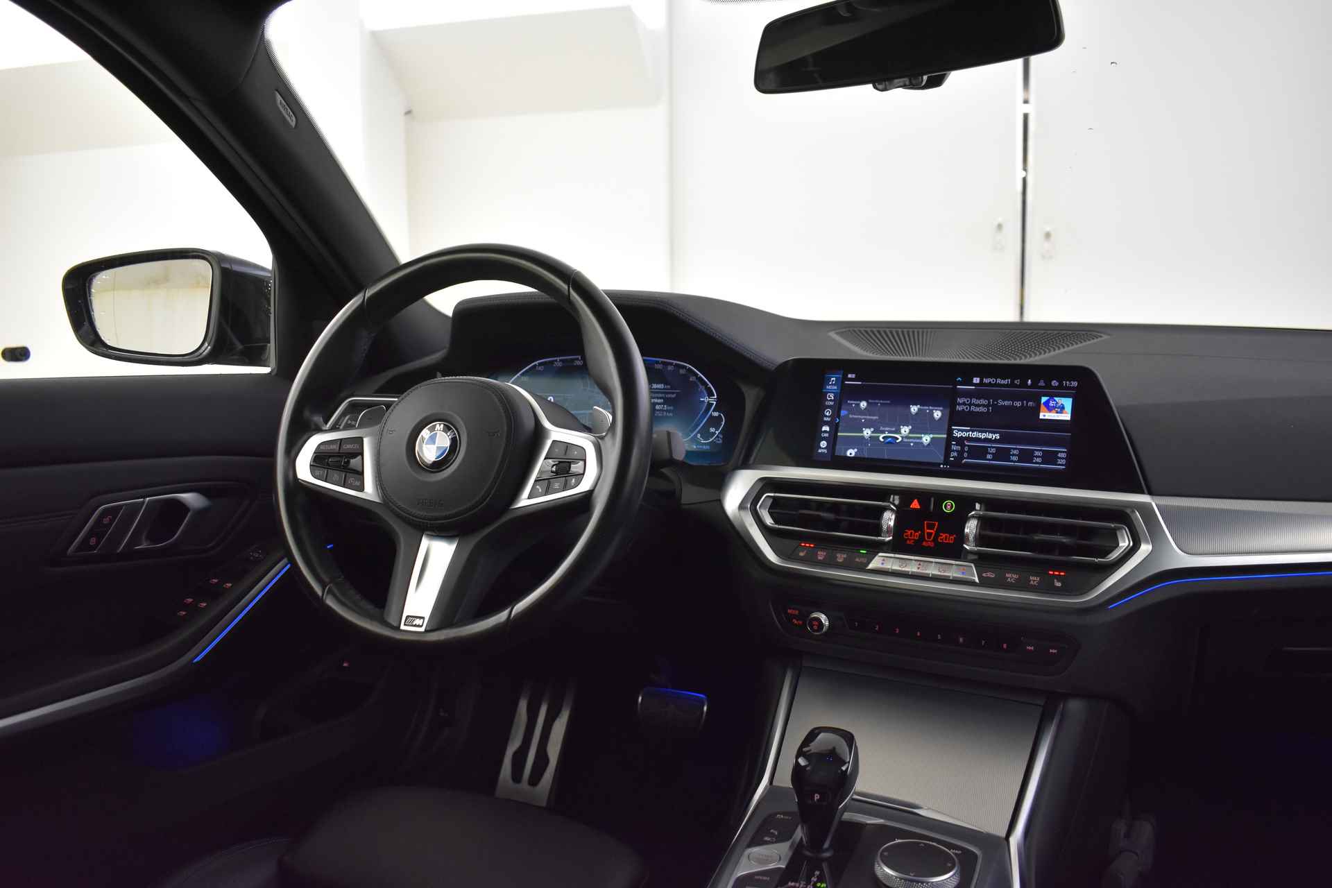 BMW 3-serie 330e High Executive M Sport Automaat / Sportstoelen / LED / Parking Assistant / Head-Up / Stoelverwarming / Live Cockpit Professional / Leder - 12/53