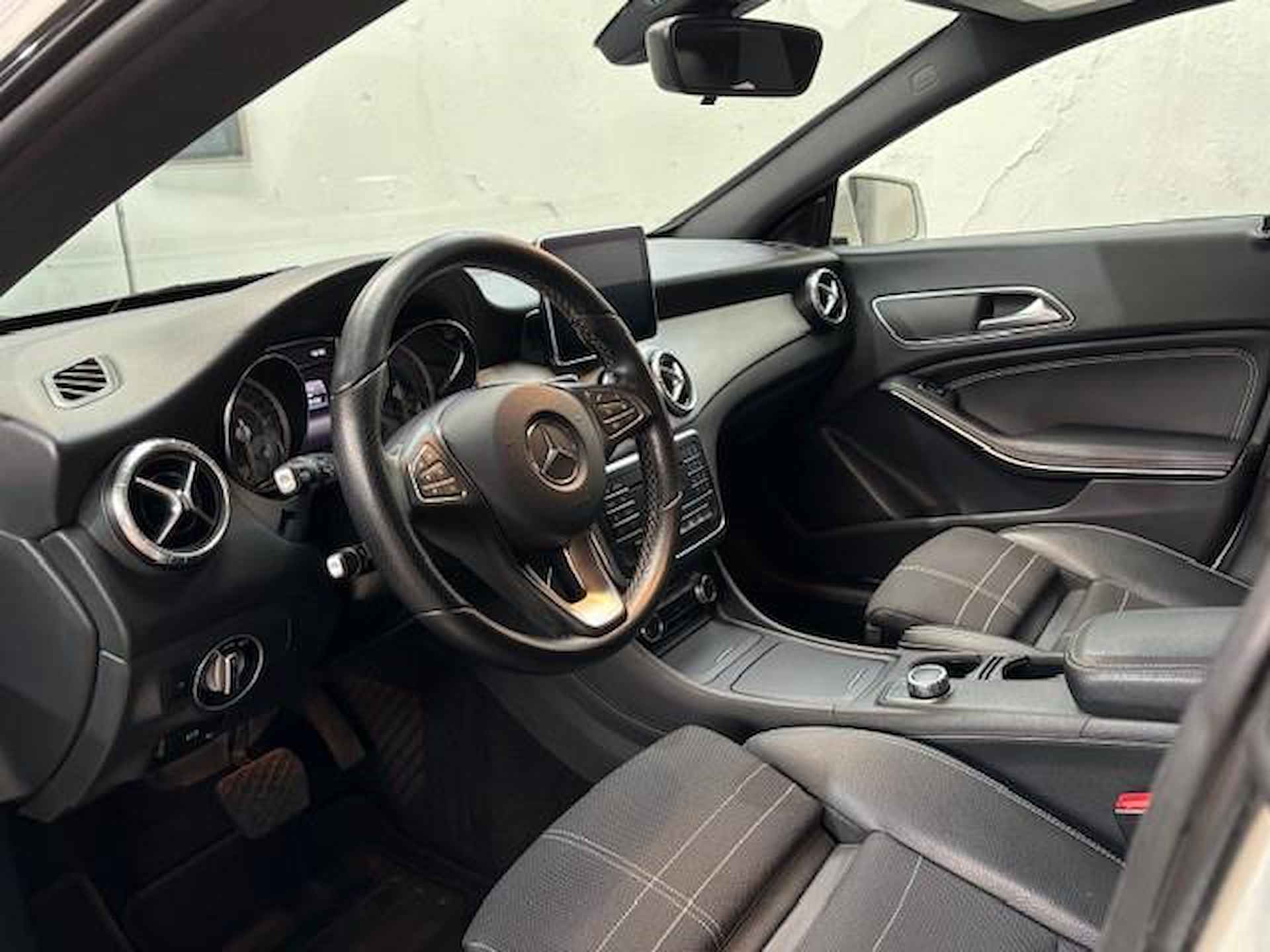 Mercedes-Benz CLA-klasse Shooting Brake 180 Ambition | Urban | Panoramadak | NL Auto | Elektr. achterklep | - 6/25