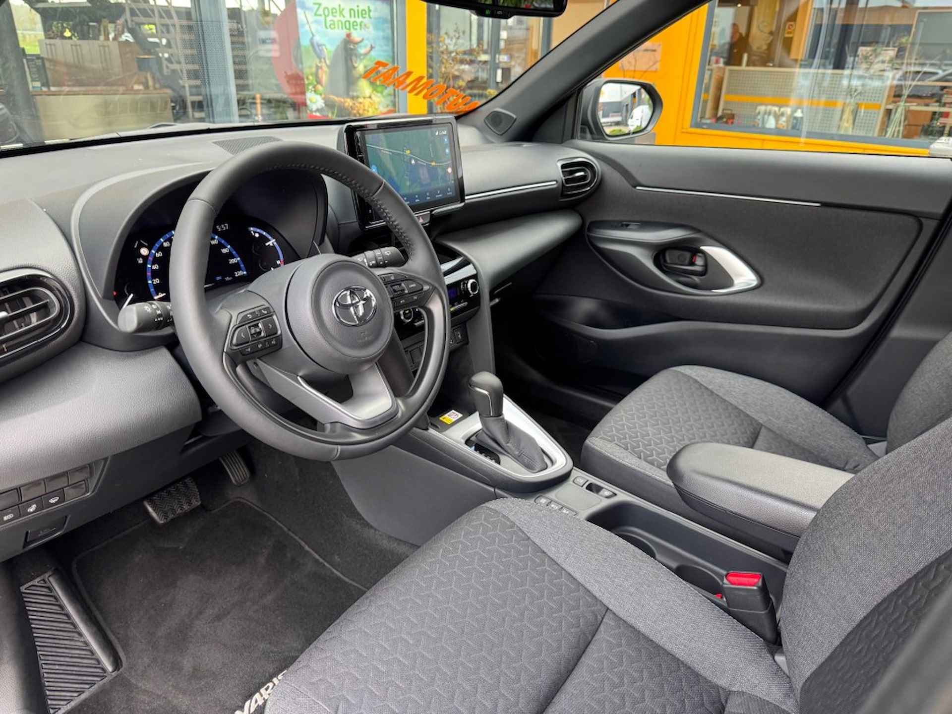 TOYOTA Yaris Cross 1.5 VVT-I Hybrid  Team - Navi - Camera - Matrix LED - Apple/And - 23/31