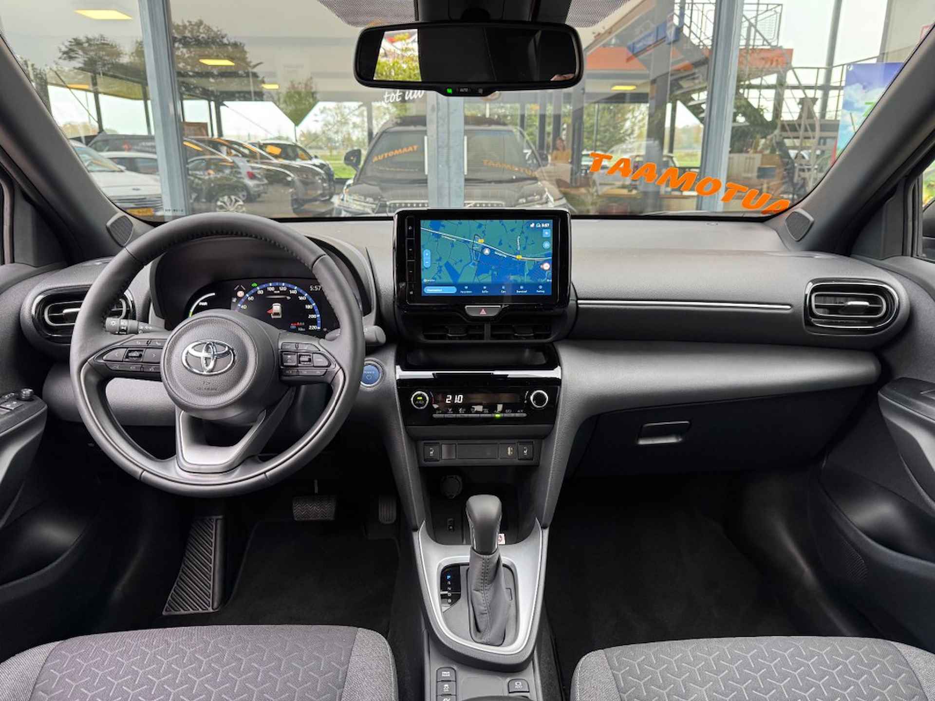 TOYOTA Yaris Cross 1.5 VVT-I Hybrid  Team - Navi - Camera - Matrix LED - Apple/And - 26/31