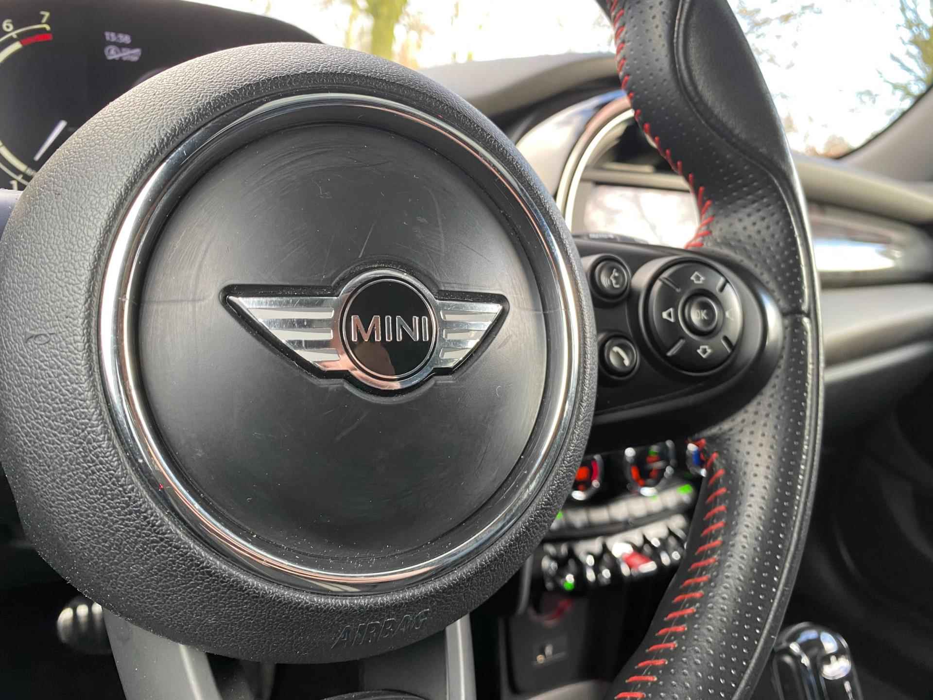 MINI Cooper 1.5 136PK Dalston Edition | PANO | JCW pakket | CarPlay | Garantie - 26/40