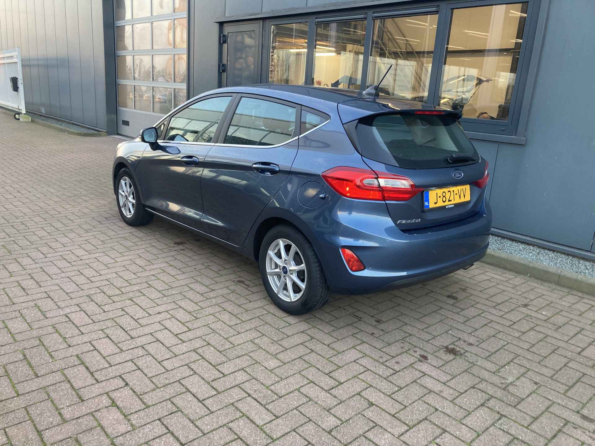 Ford Fiesta 1.0 EcoB. 95pk Titanium 5-drs. CLIMA/CRUISE/CARPLAY/PDC - 4/73