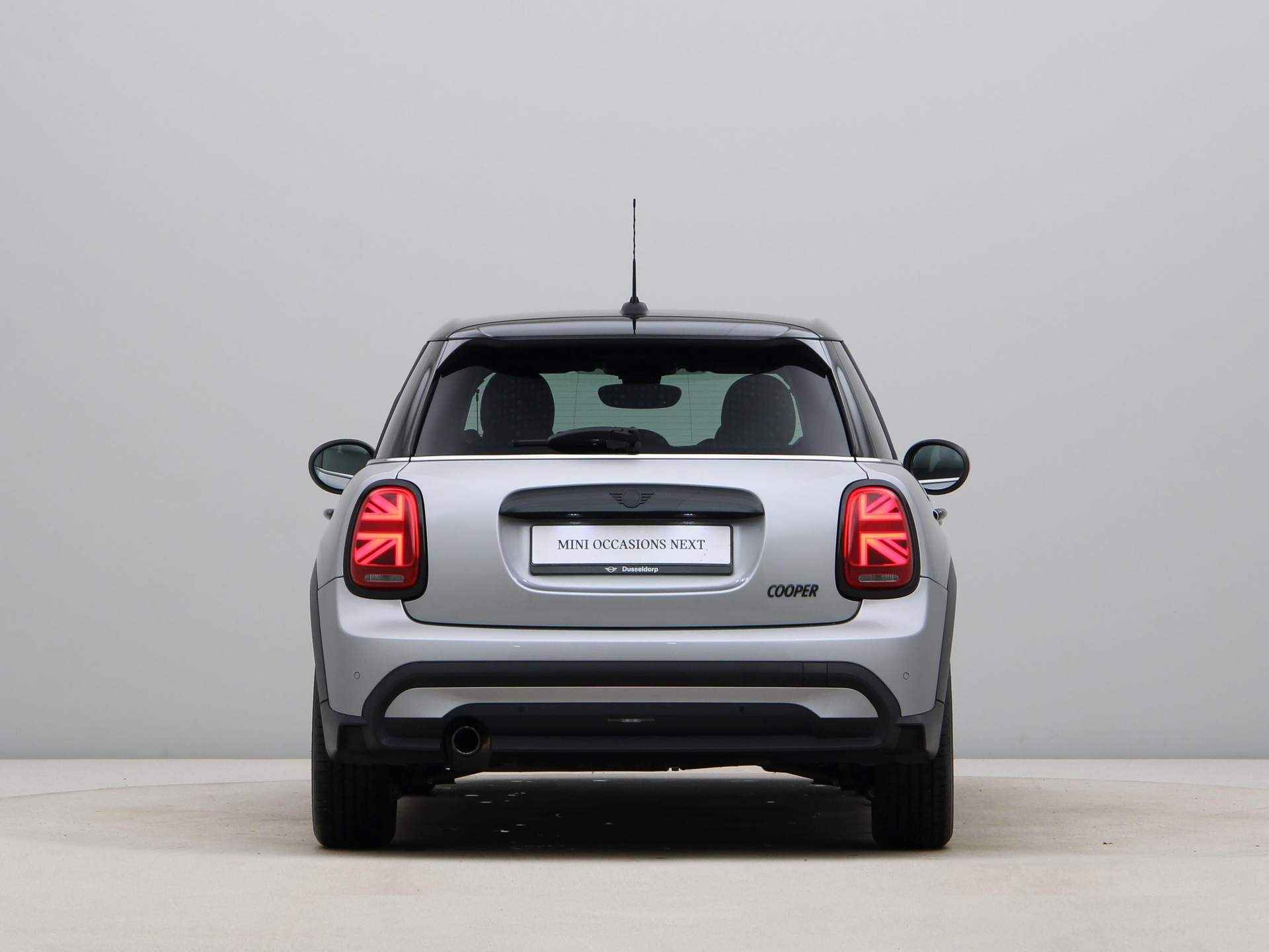 MINI 5-deurs Cooper Camden Edition Aut. - 11/24