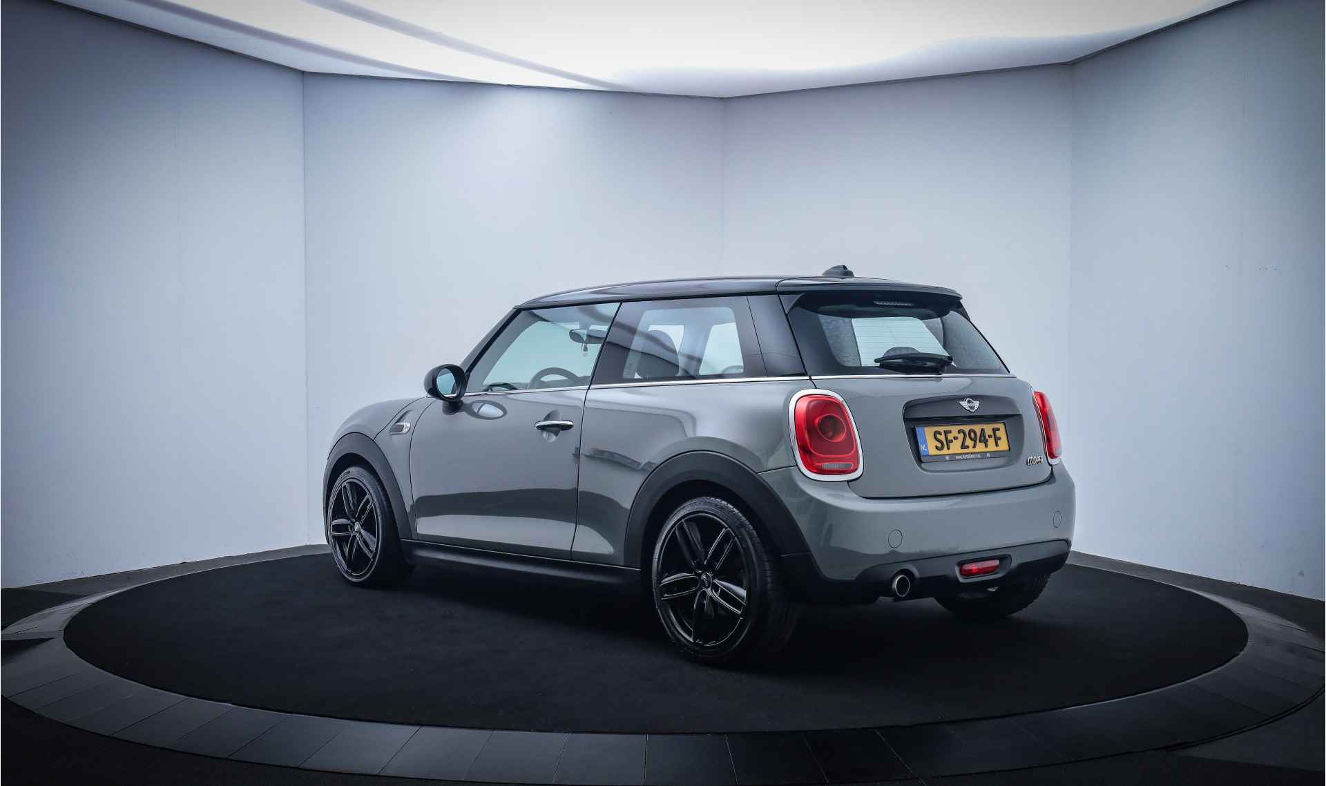 MINI Mini 1.5 Cooper Business NAVI/AIRCO/BLUETOOTH/CRUISE/LMV - 8/22