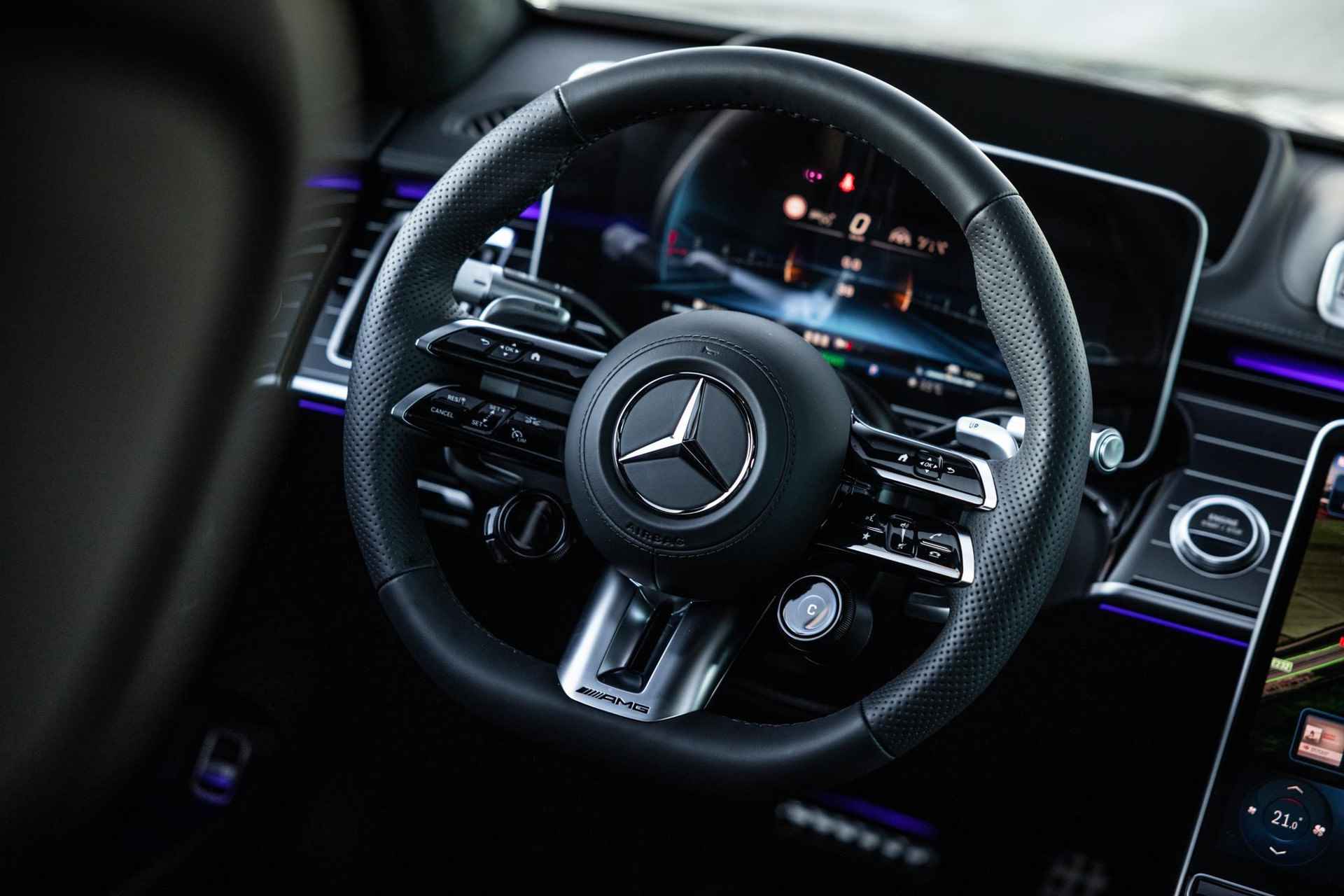 Mercedes-AMG S-klasse 63 E Performance | 2024 | Massagestoelen | HUD | Panorama-schuifdak | Rij-assistentiepakket Plus | Rear Seat Entertainment | Stoelverwarming en -ventilatie voor- en achterin | - 6/60