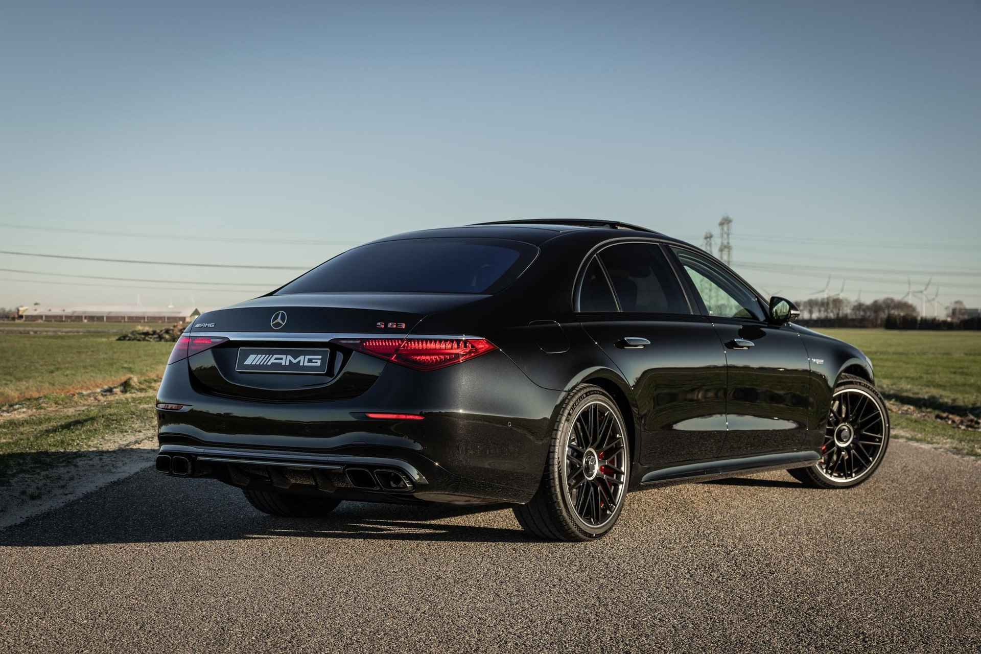 Mercedes-AMG S-klasse 63 E Performance | 2024 | Massagestoelen | HUD | Panorama-schuifdak | Rij-assistentiepakket Plus | Rear Seat Entertainment | Stoelverwarming en -ventilatie voor- en achterin | - 15/60