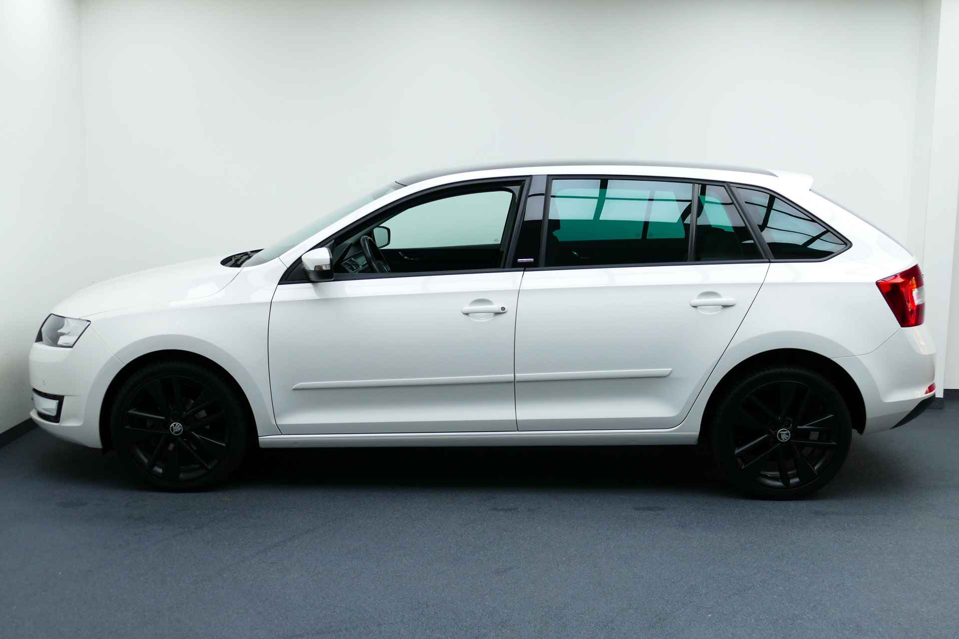 Škoda Rapid Spaceback 1.2 TSI Greentech JOY Panodak, Navi, Clima, Cruise, Stoelverw, 17"LMV - 11/33