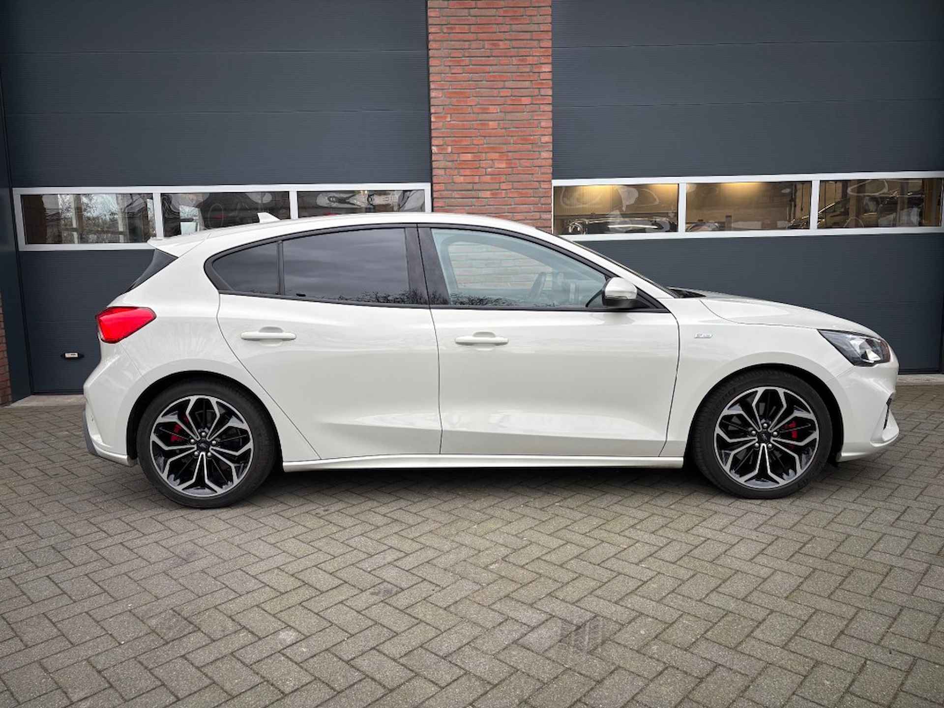 FORD Focus 2.0 ECOBL. ST L.XBNS - 5/15