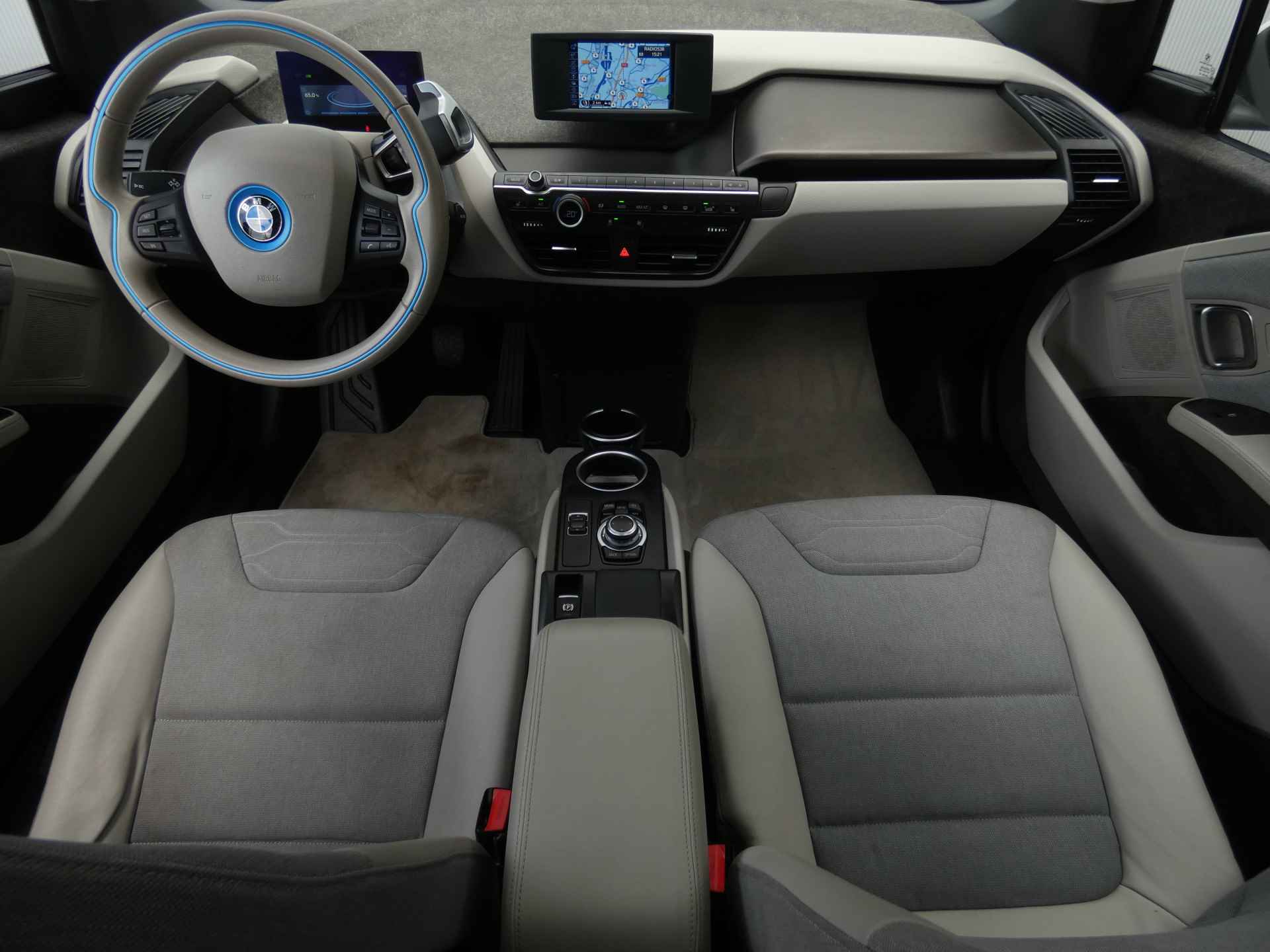 BMW i3 Comfort 22 kWh | Schuif-kanteldak | Stoelverwarming | Navigatie | Org. Nederlands - 3/57