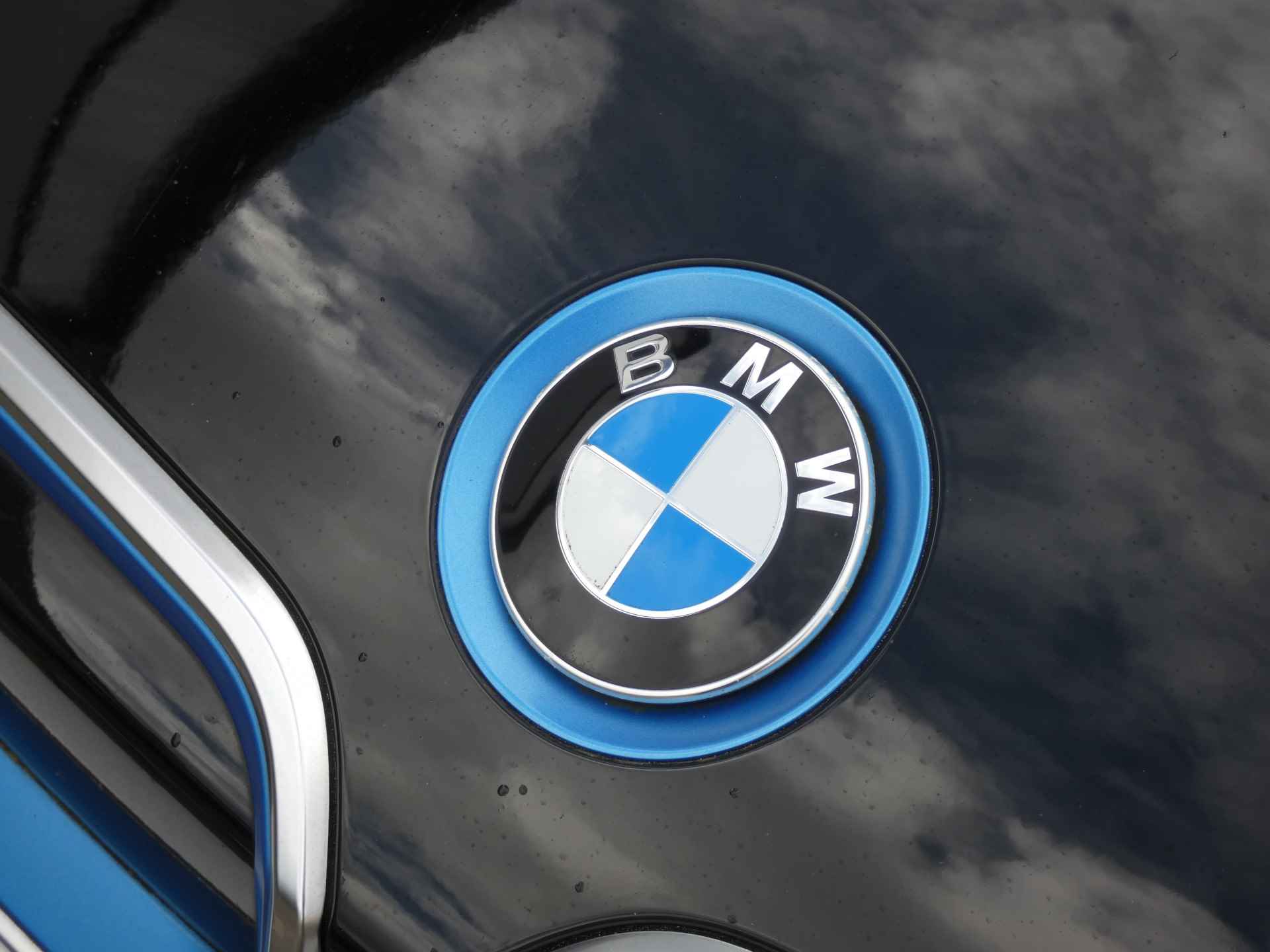 BMW i3 Comfort 22 kWh | Schuif-kanteldak | Stoelverwarming | Navigatie | Org. Nederlands - 9/57