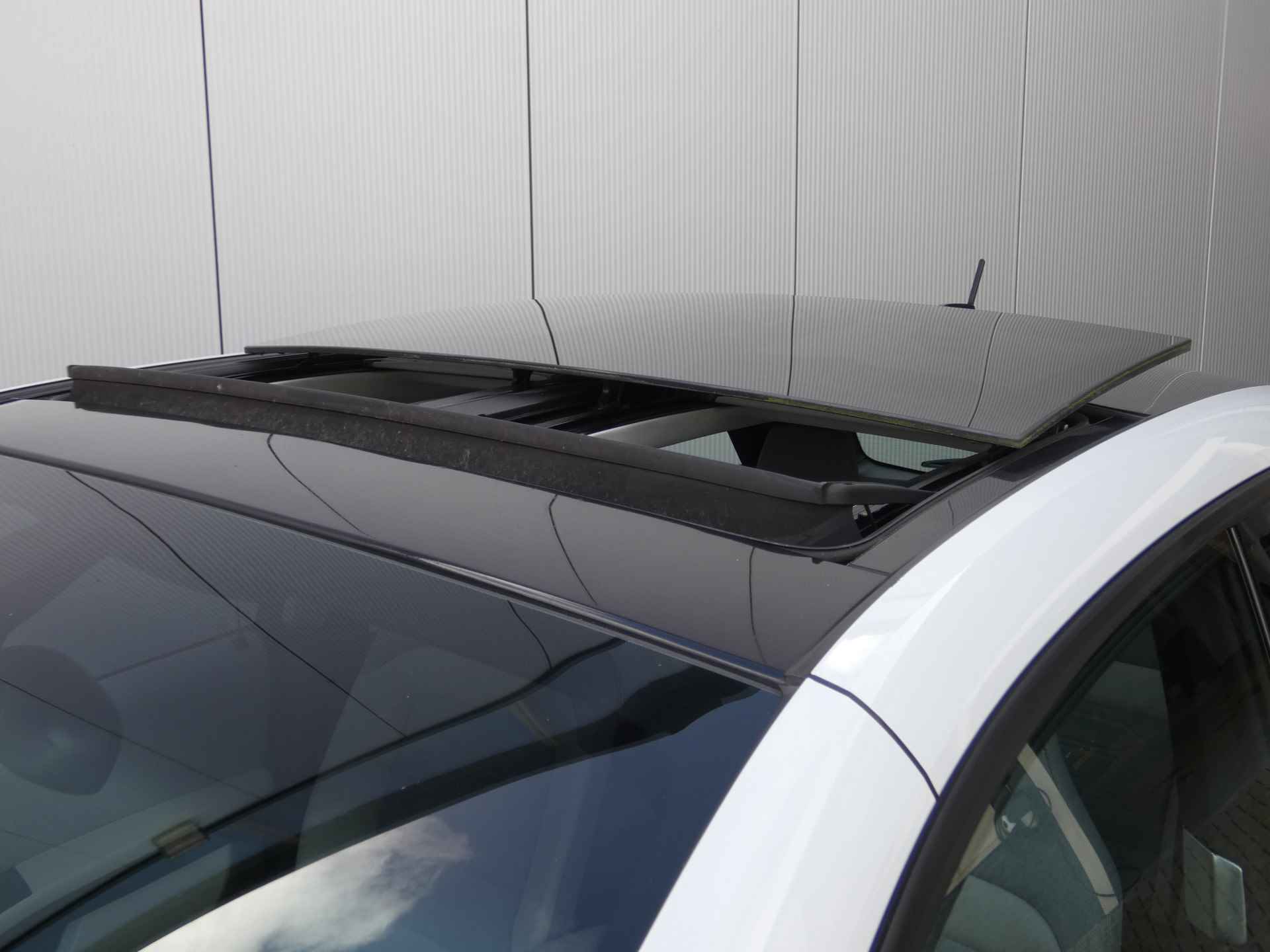 BMW i3 Comfort 22 kWh | Schuif-kanteldak | Stoelverwarming | Navigatie | Org. Nederlands - 13/57
