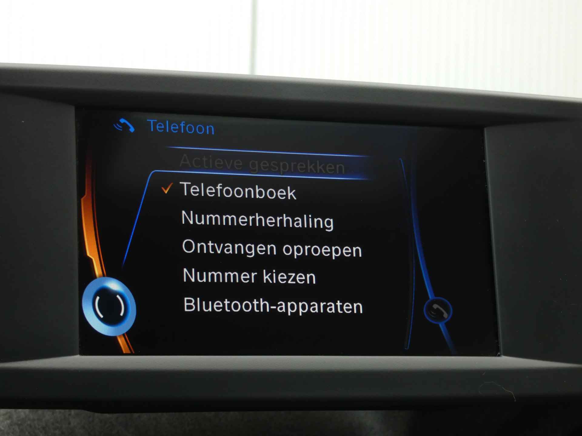 BMW i3 Comfort 22 kWh | Schuif-kanteldak | Stoelverwarming | Navigatie | Org. Nederlands - 38/57